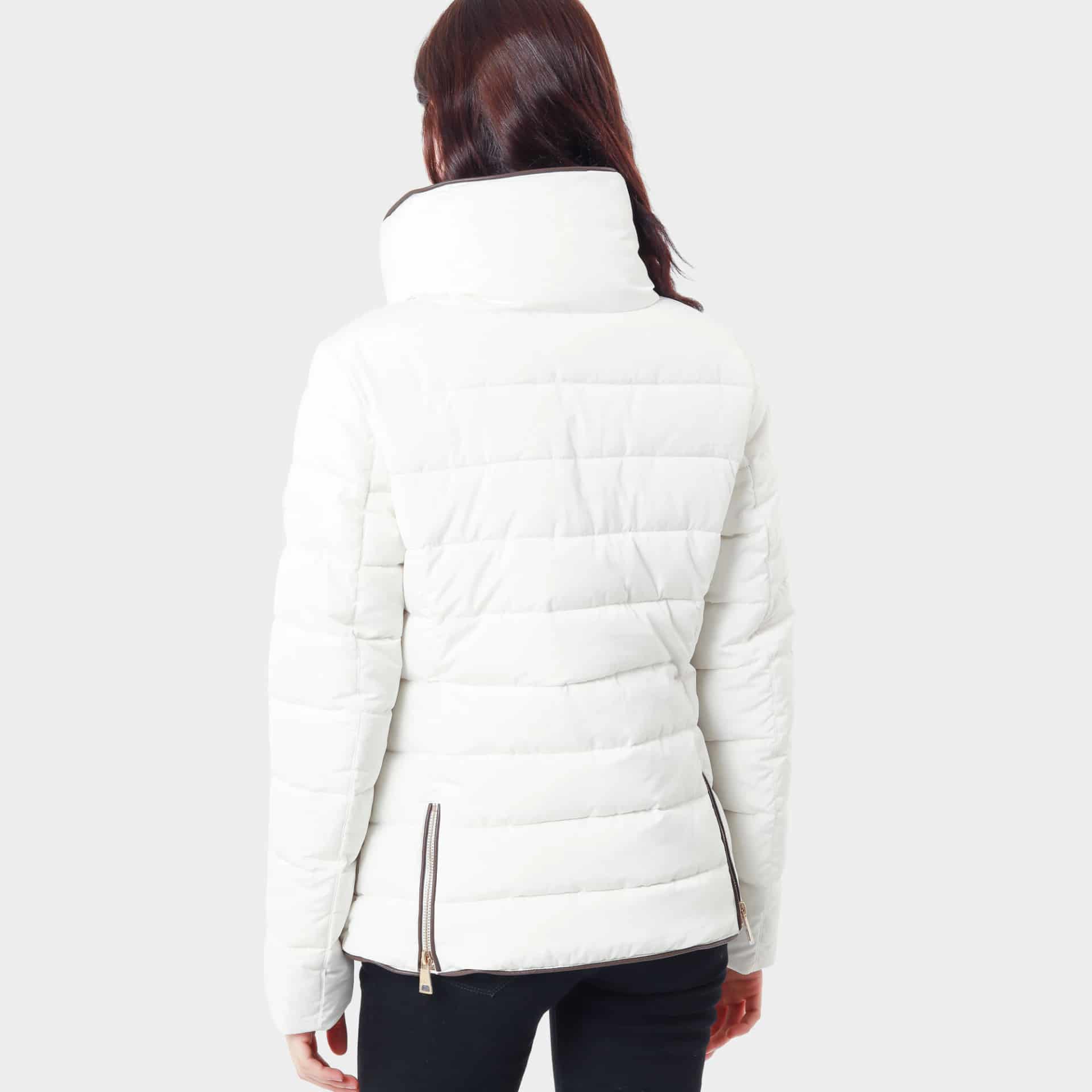 Chaqueta acolchada cuello alto con capucha interna - miniatura 16