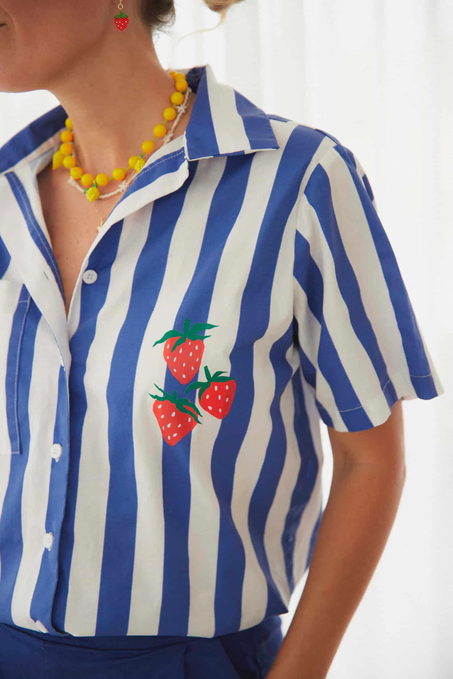 Camisera Fresas Rayadas Adulto - miniatura 1