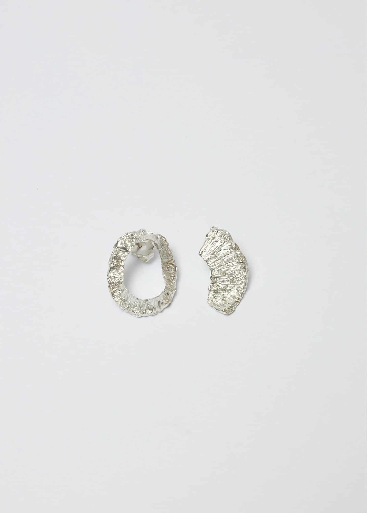 Aretes asimetricos trozo de luna - miniatura 2