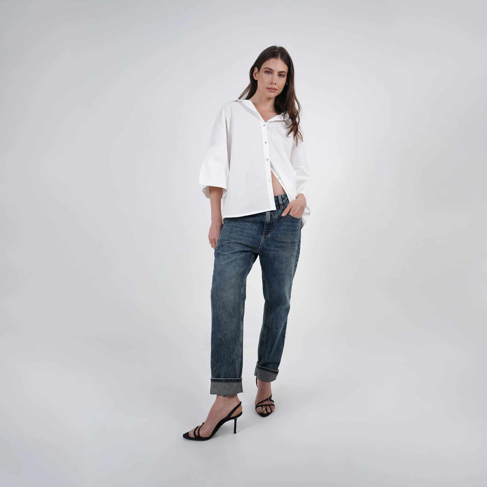 Blusa oversize abierta cuello camisero manga 3/4 - miniatura 5