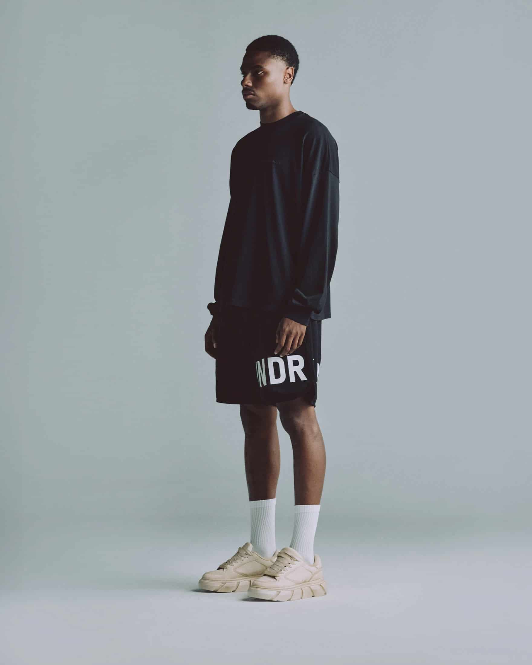Line Logo Long Sleeve Boxy Fit Tshirt Black - miniatura 5