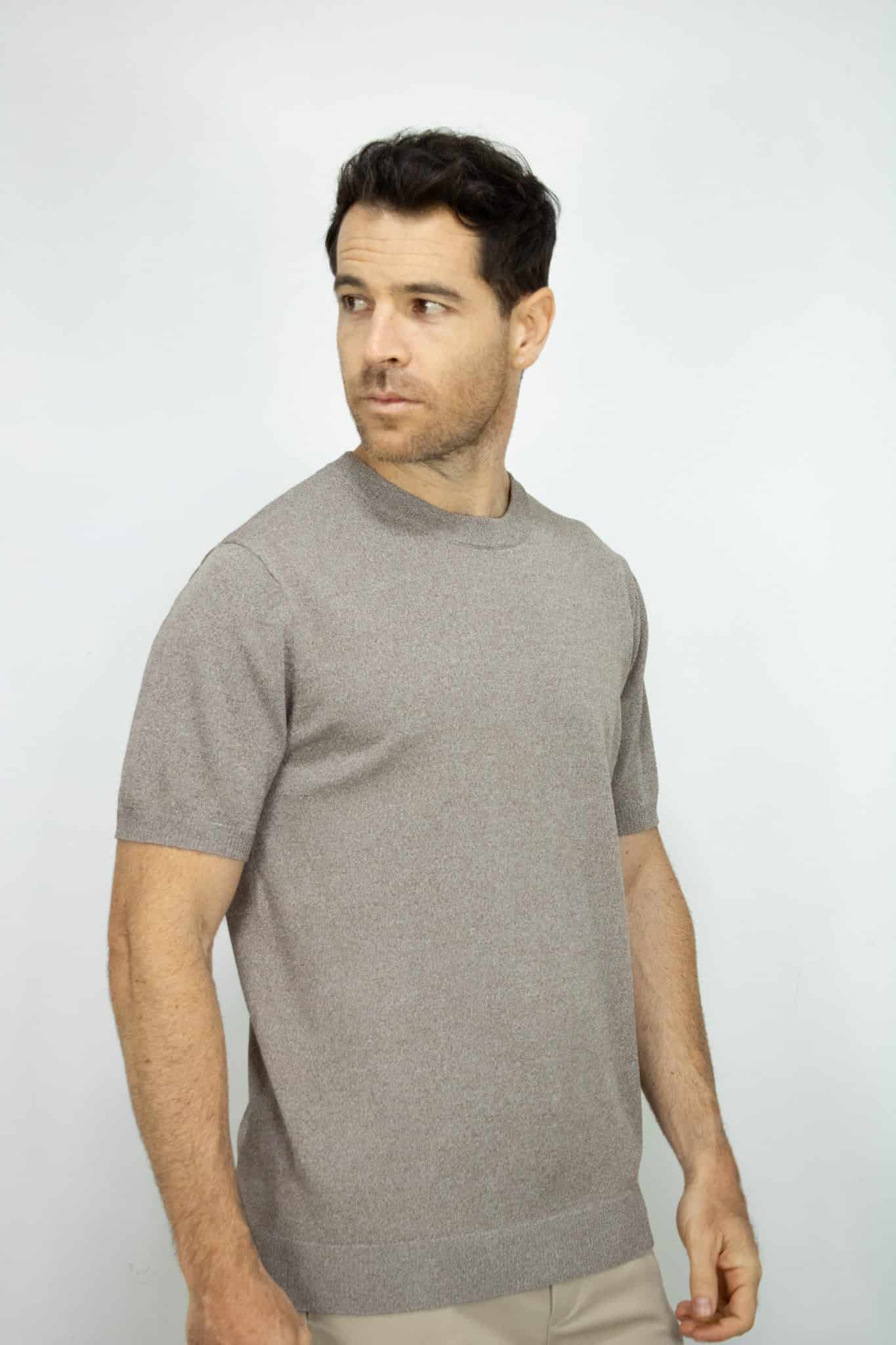 CAMISETA TEJIDA CAFE PARA HOMBRE - miniatura 2