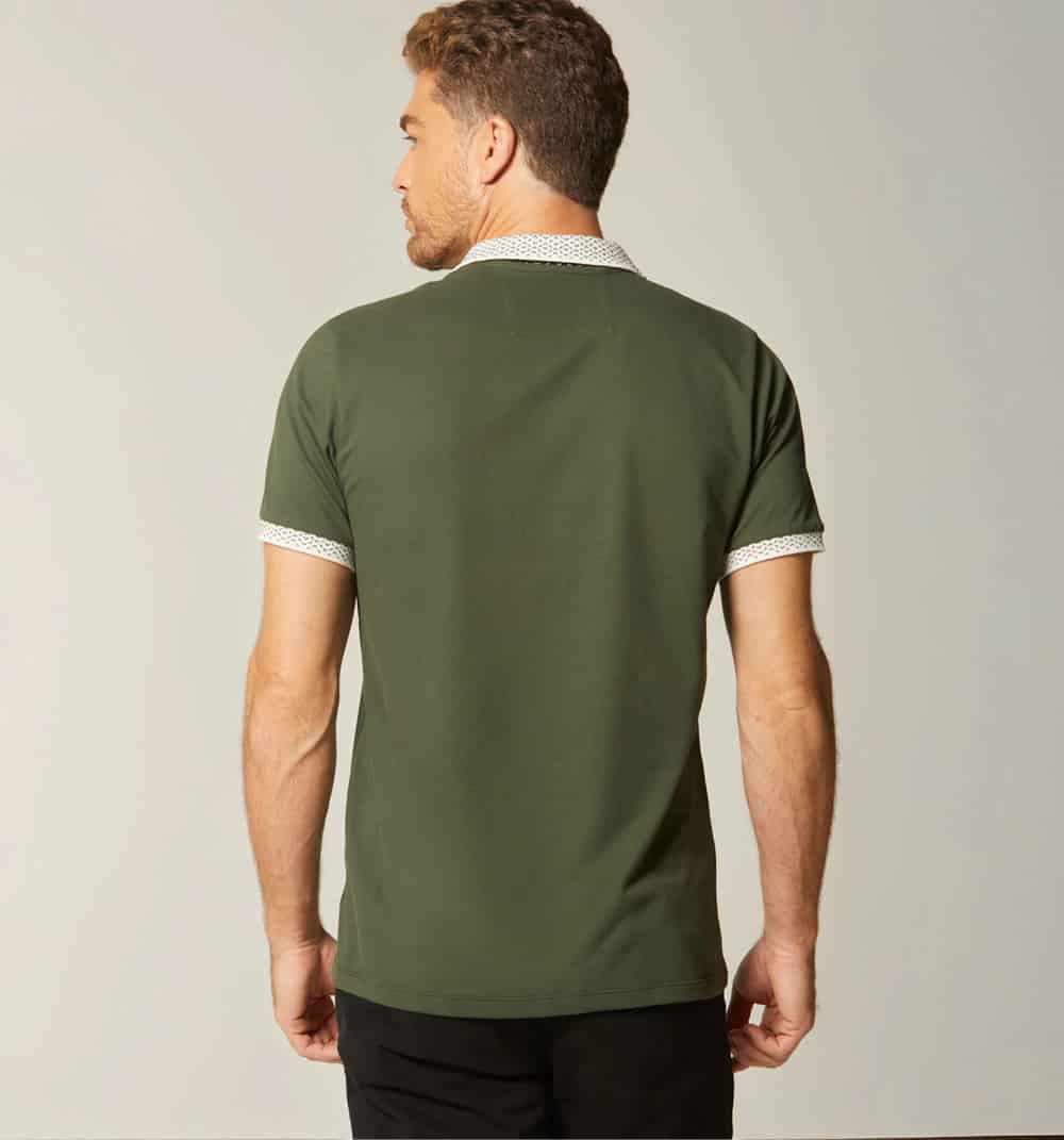 Polo para hombre con cuello con diseño - miniatura 4