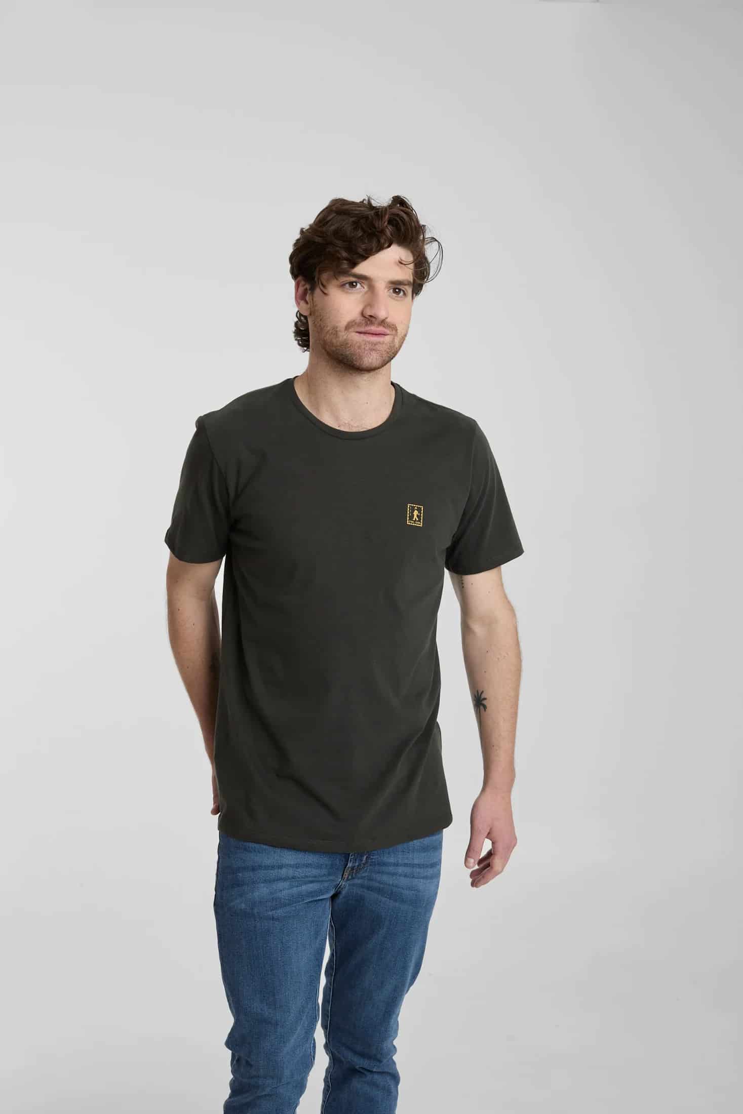 Camiseta Carry The Essentials - miniatura 14