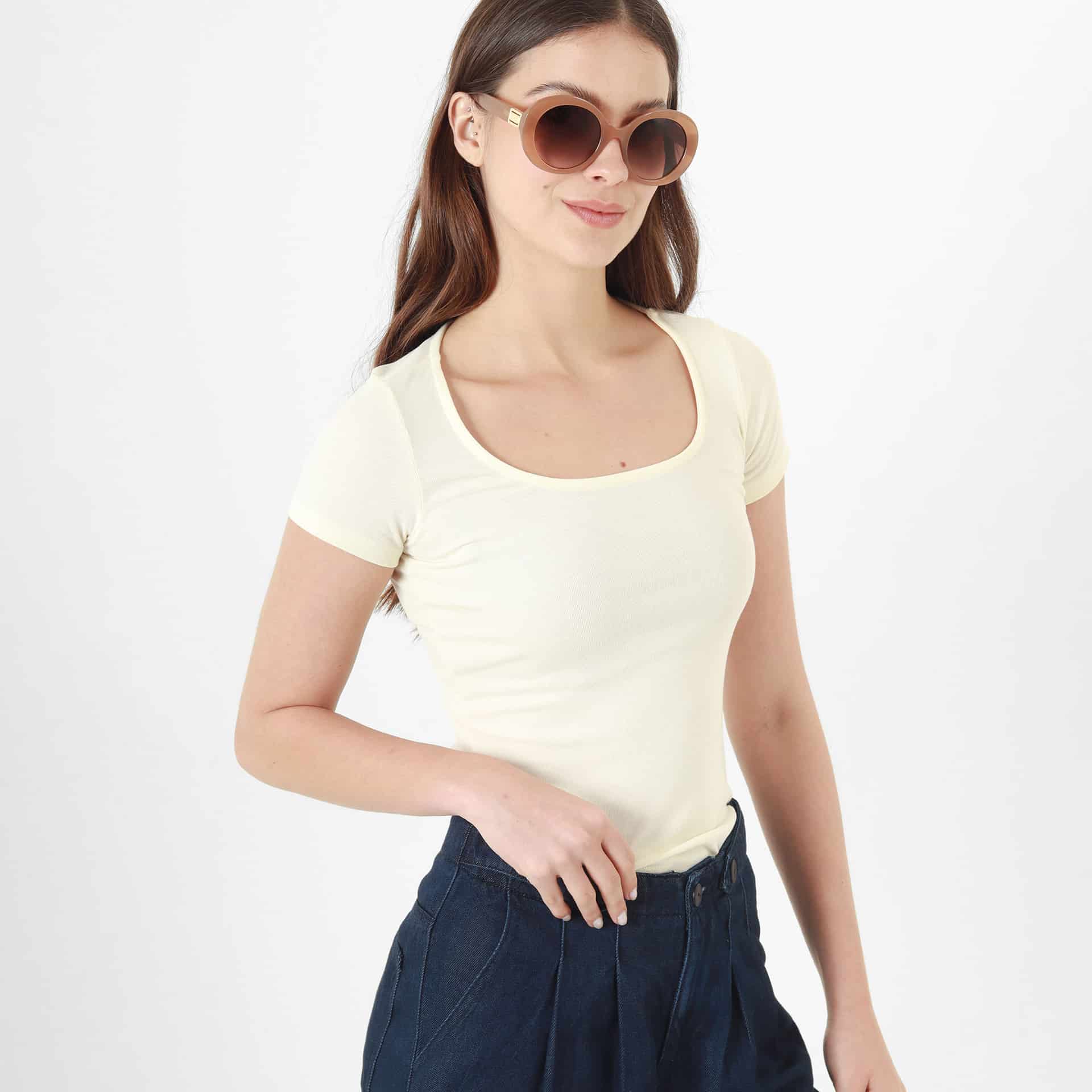 Camiseta escote en U manga corta - miniatura 7
