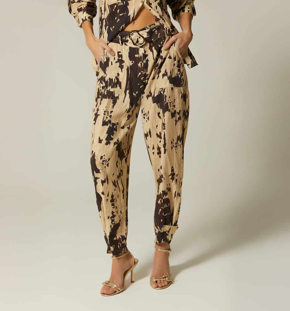 Pantalon tiro alto con cinturon - miniatura 2