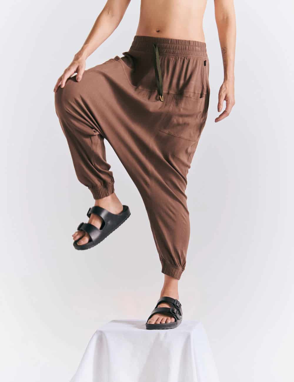 Pantalón Aladino kona cafe unisex - miniatura 1