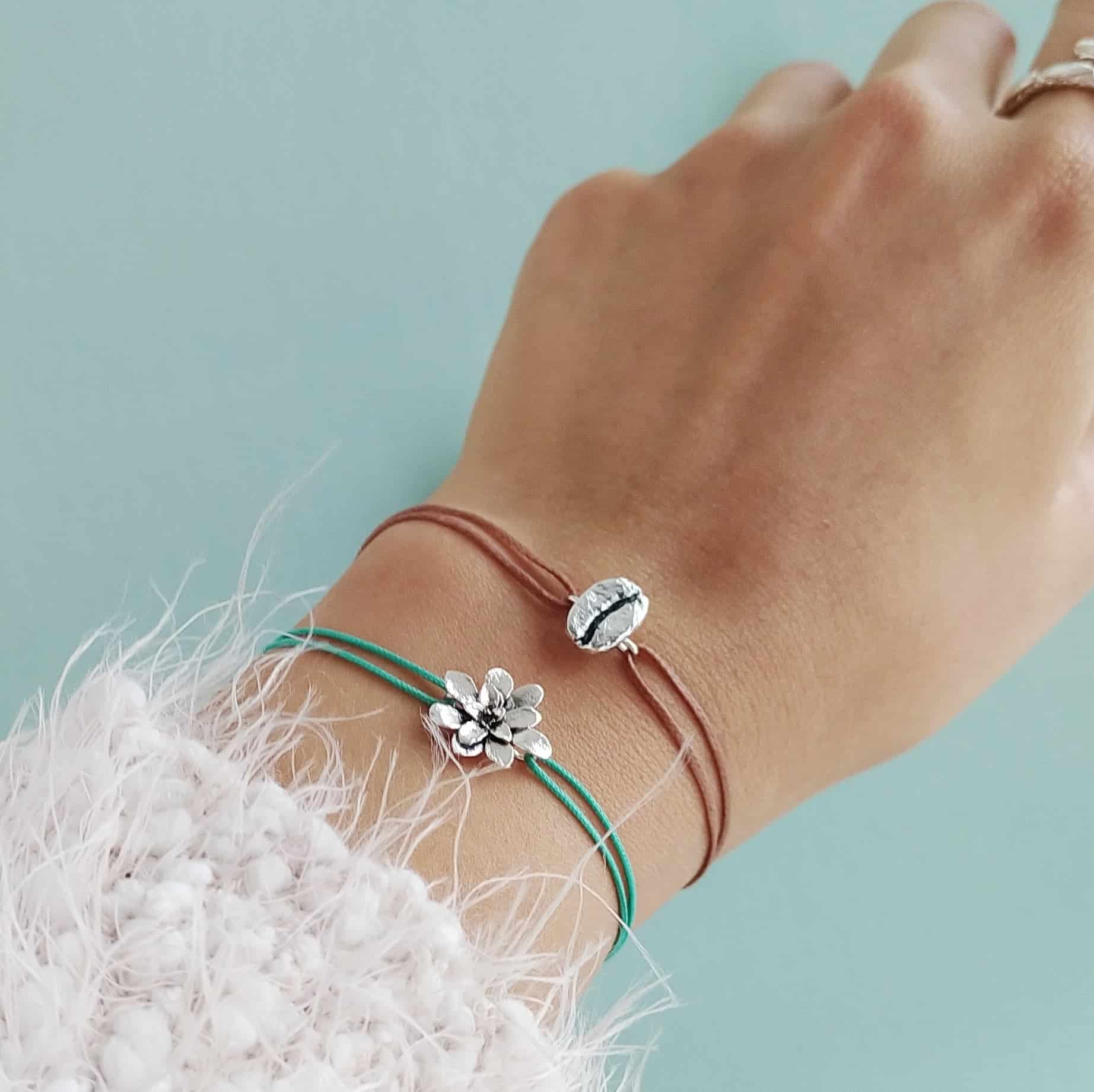 Pulsera grano de café Caturra en plata envejecida con hilo - miniatura 2