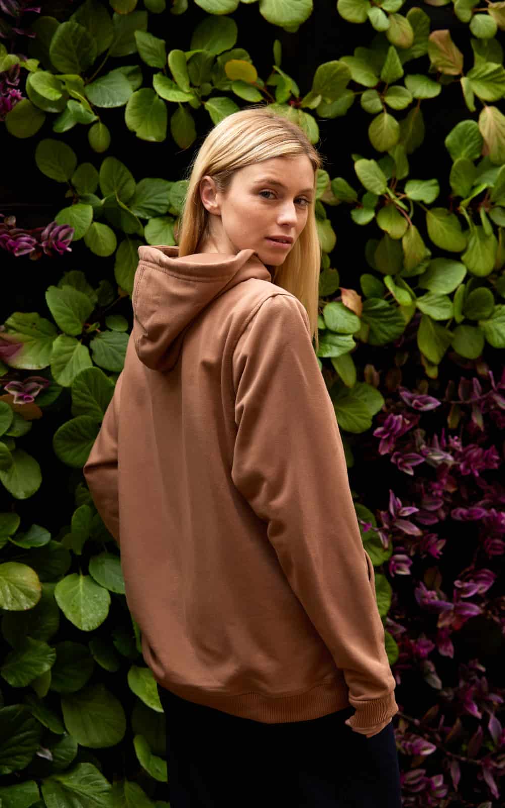 HOODIE DOMENICA ALMENDRA - UNISEX - miniatura 2
