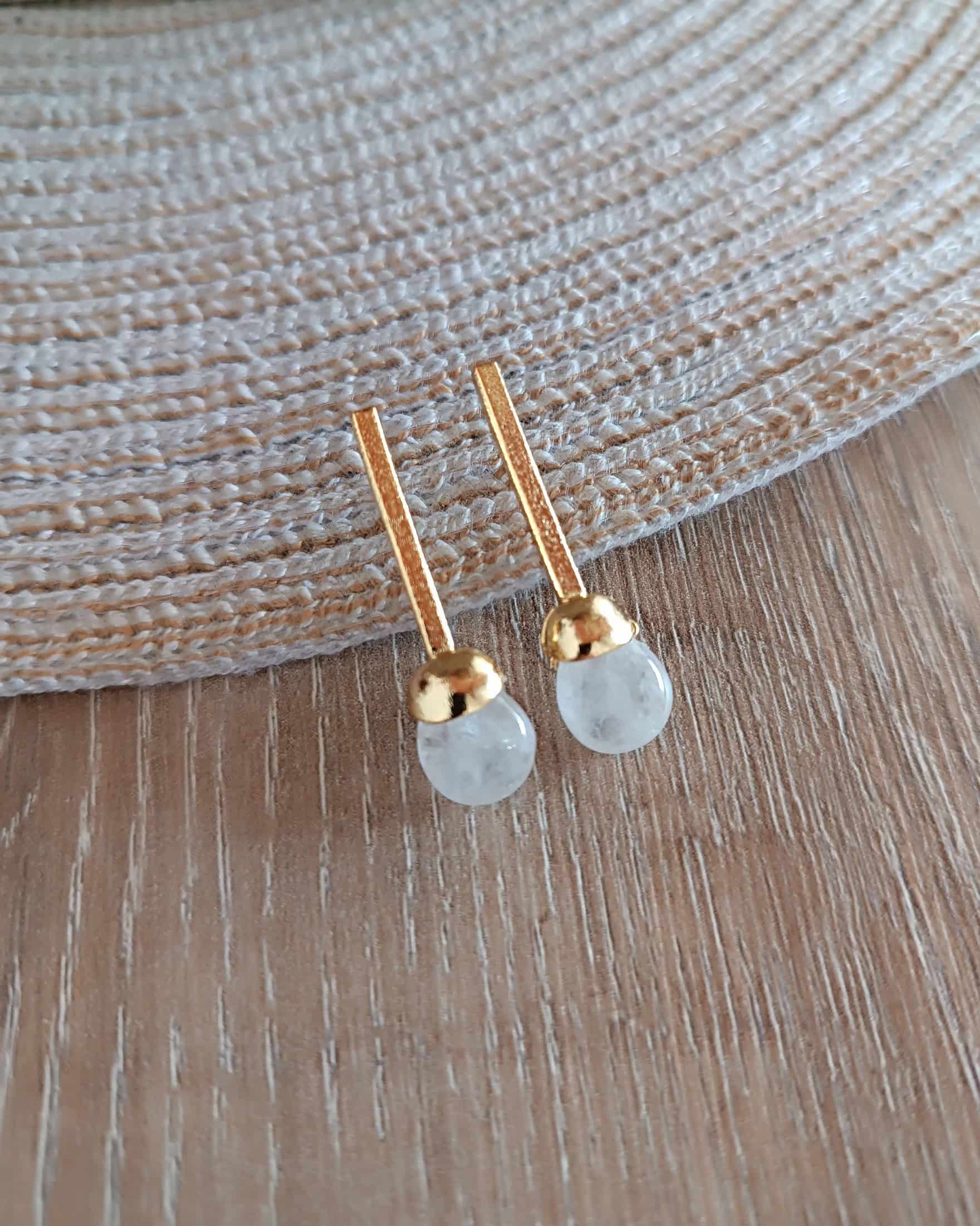 Aretes en bronce y cuarzo cristal, Fernanda - miniatura 6