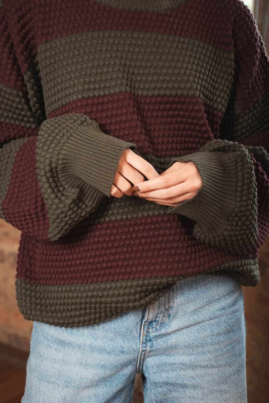 sweater bolitas vino y verde - miniatura 2