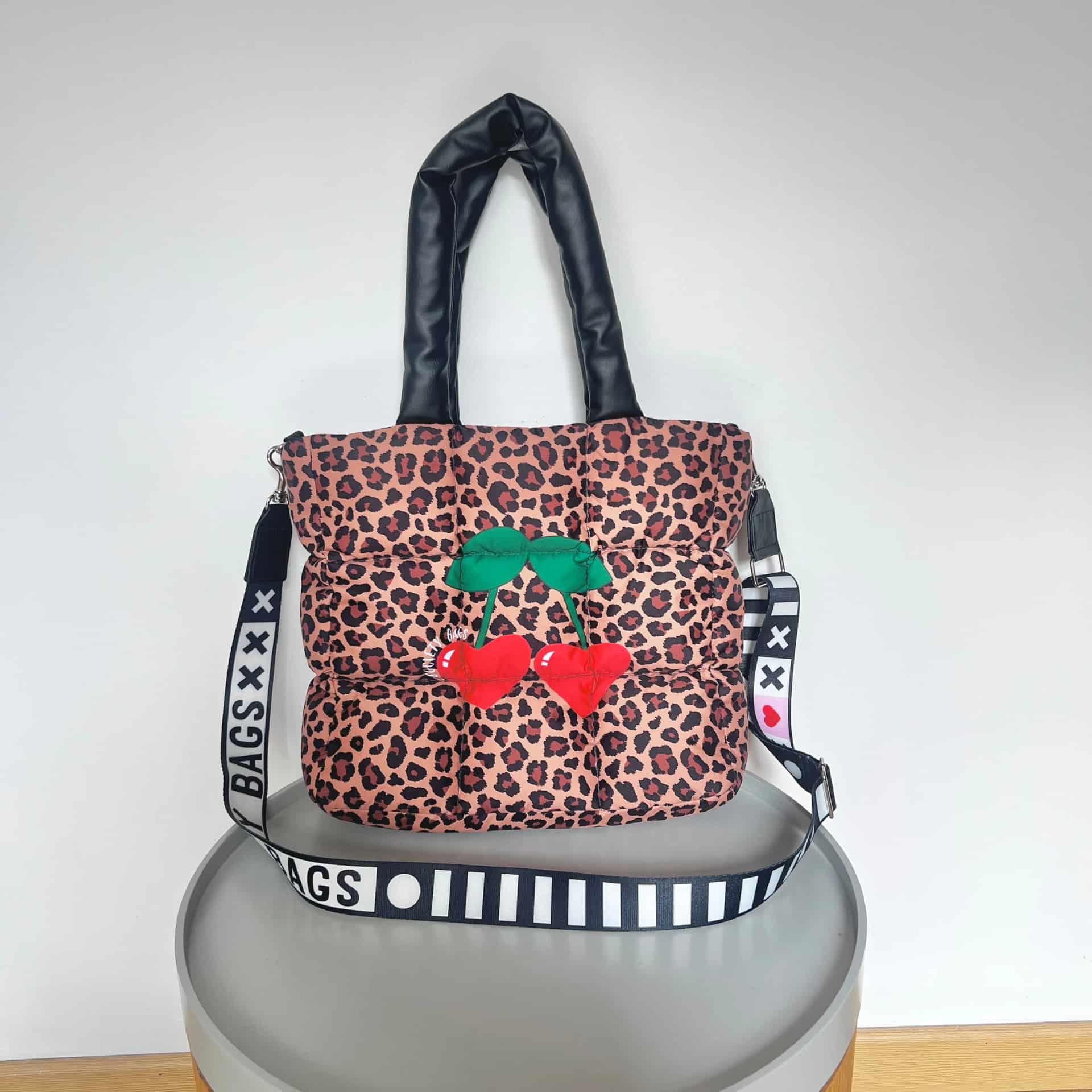 Puffy Mediano CHERRY - miniatura 4