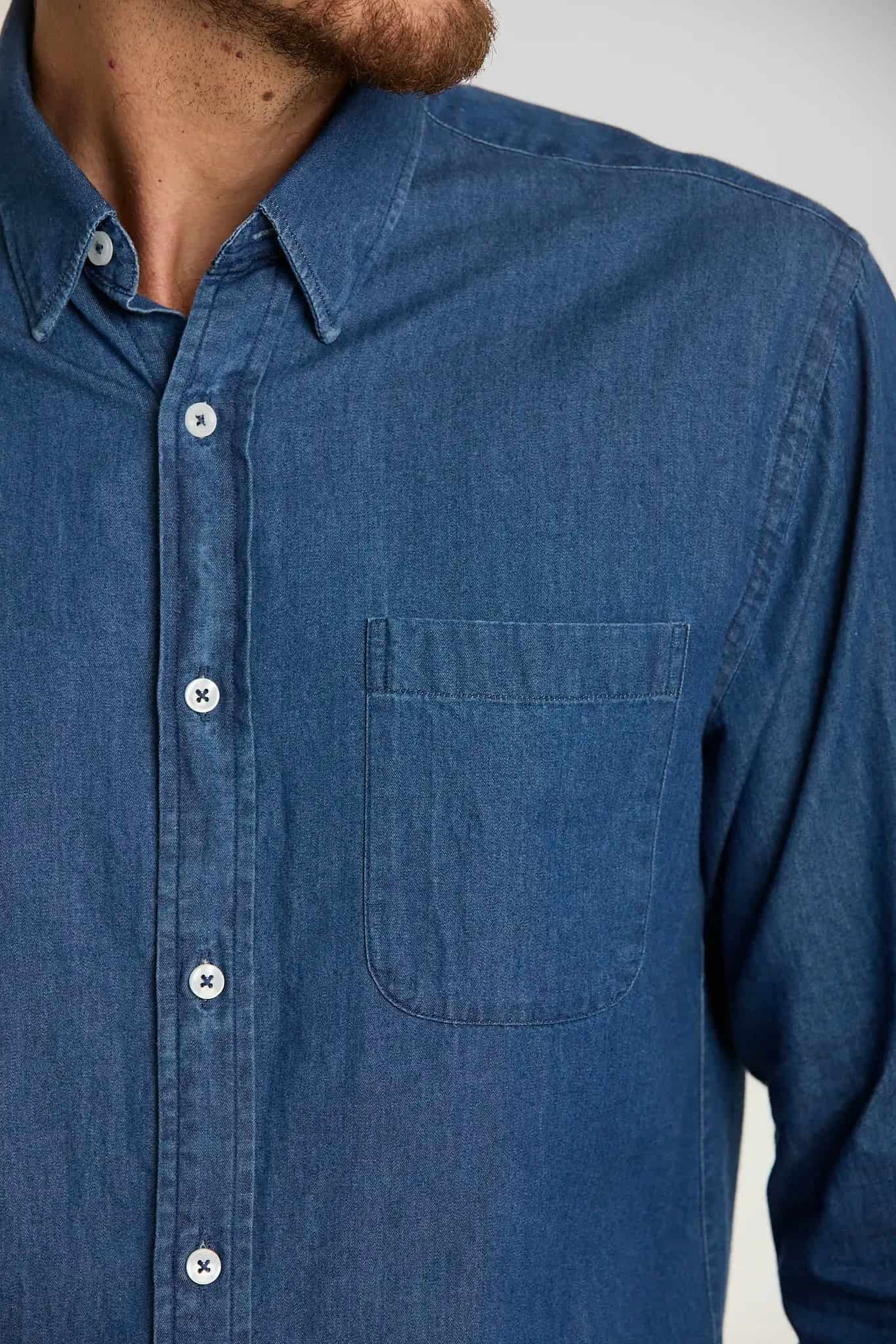 Camisa Jean Button Down Azul Medio - miniatura 5