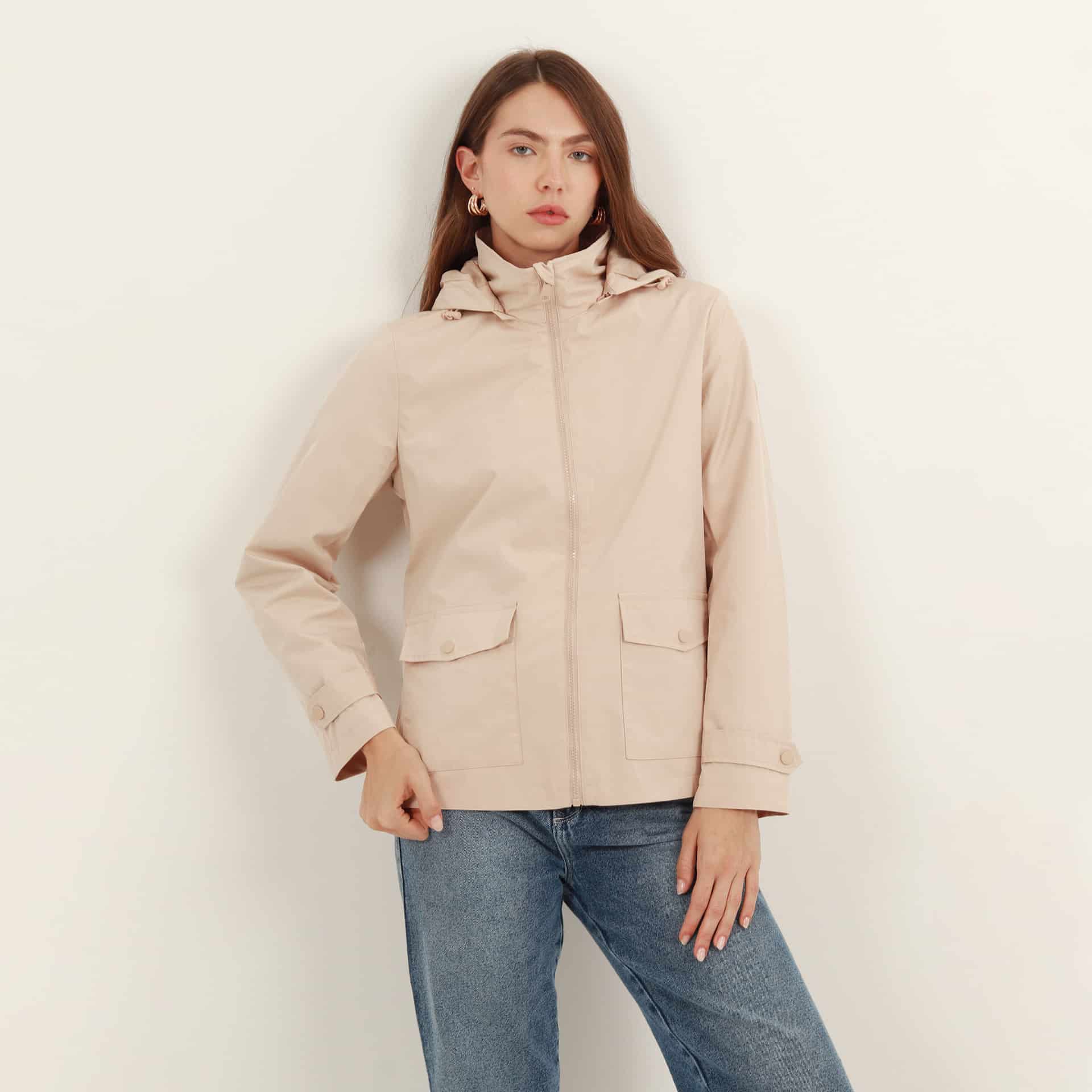 Chaqueta Ligera De Diseño Minimalista - miniatura 4