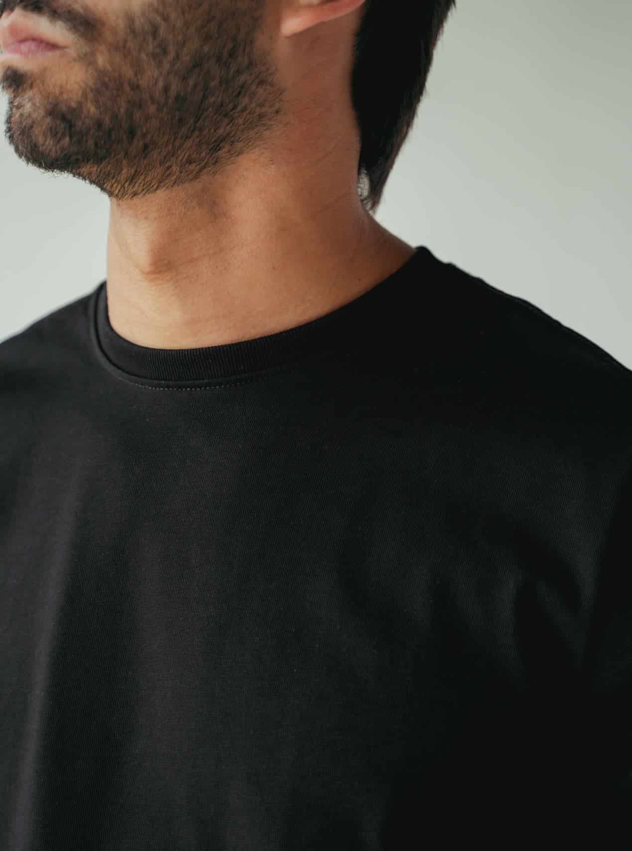 Camiseta Hombre Regular Fit - Negra - miniatura 4