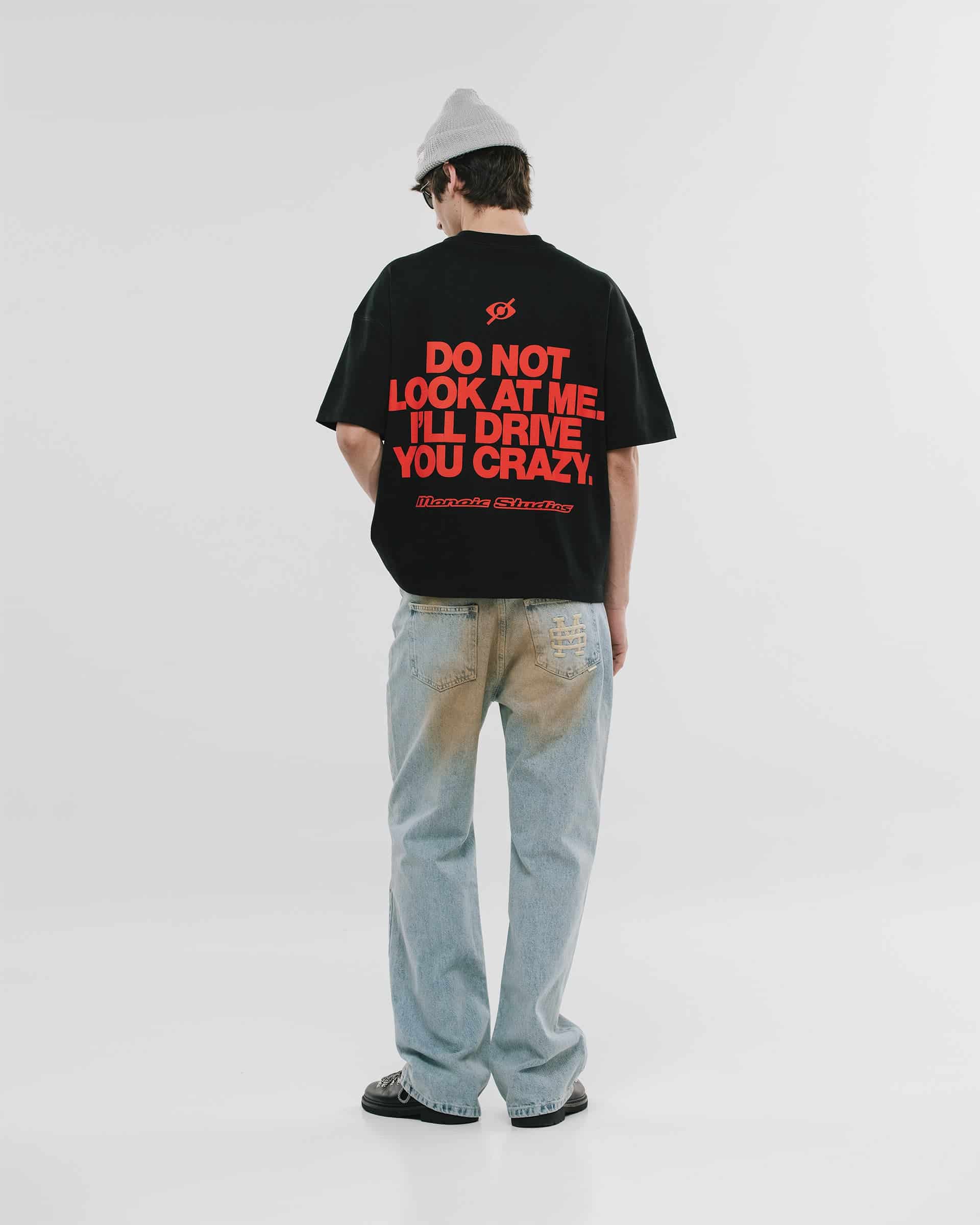 Camiseta Boxy Fit Don't Look - Negro Oscuro - miniatura 2