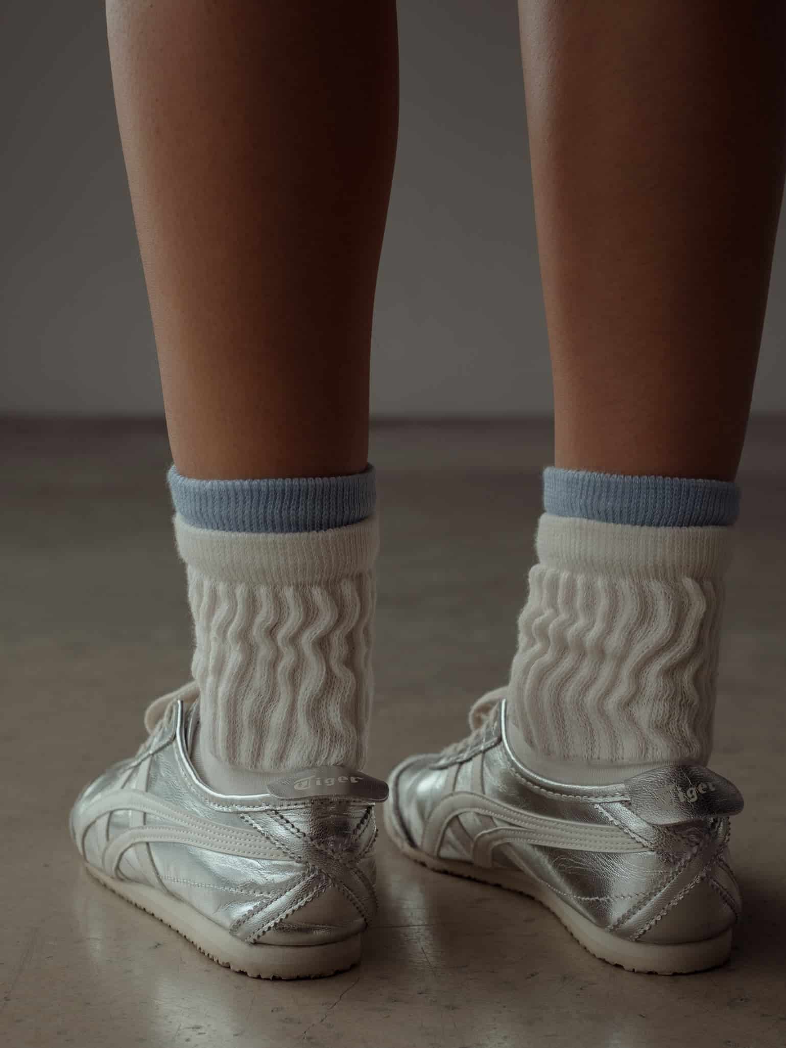 MIDI LAYERING SOCKS - SOFT WHITE & BABY BLUE - miniatura 6