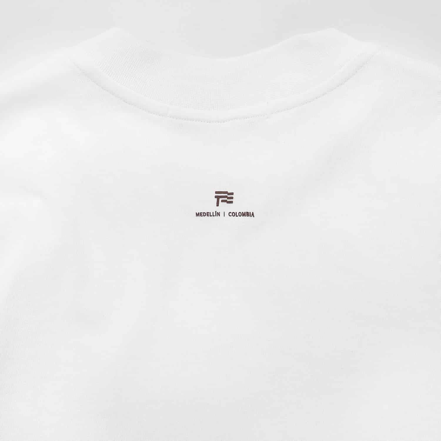 Classic T-Shirt - White - miniatura 9