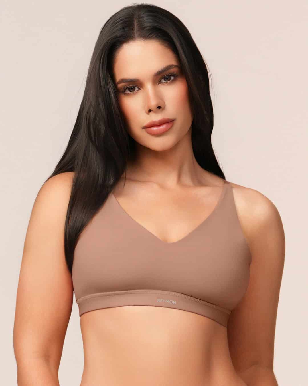 Top Prehormado en Microfibra con Almohadillas Removibles y Broche Ref. 450 - miniatura 7