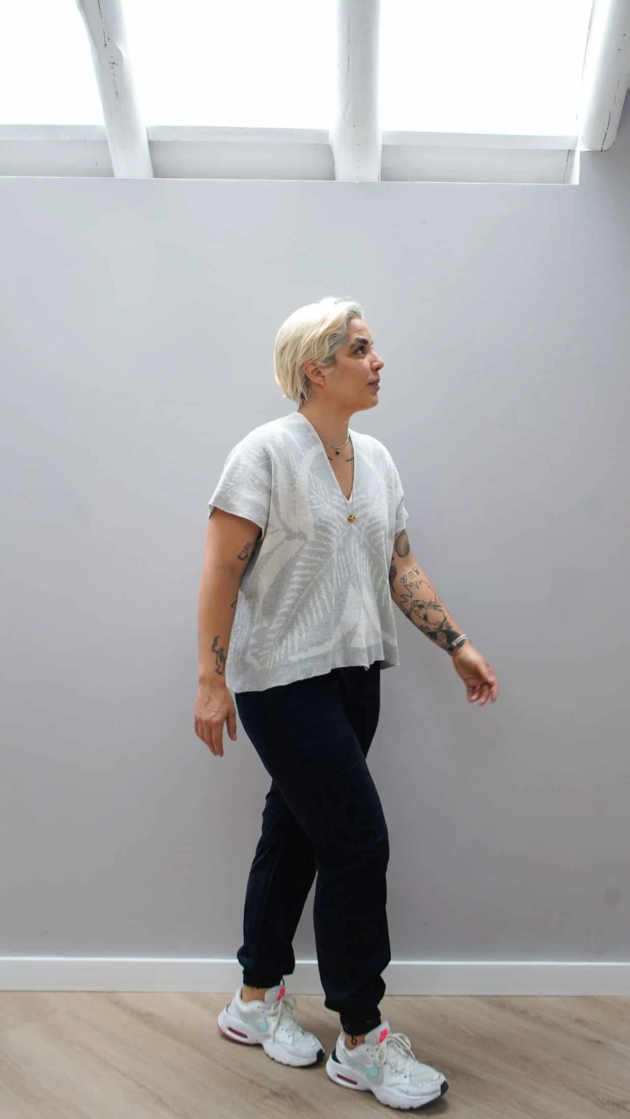 Blusa Palmas - gris claro y crudo - miniatura 6