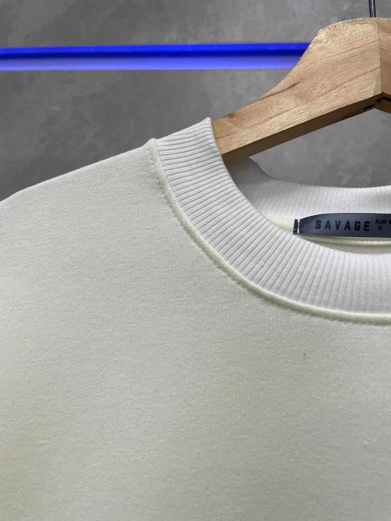 CAMISETA BEIGE OVERSIZE SVG 13837 - miniatura 6