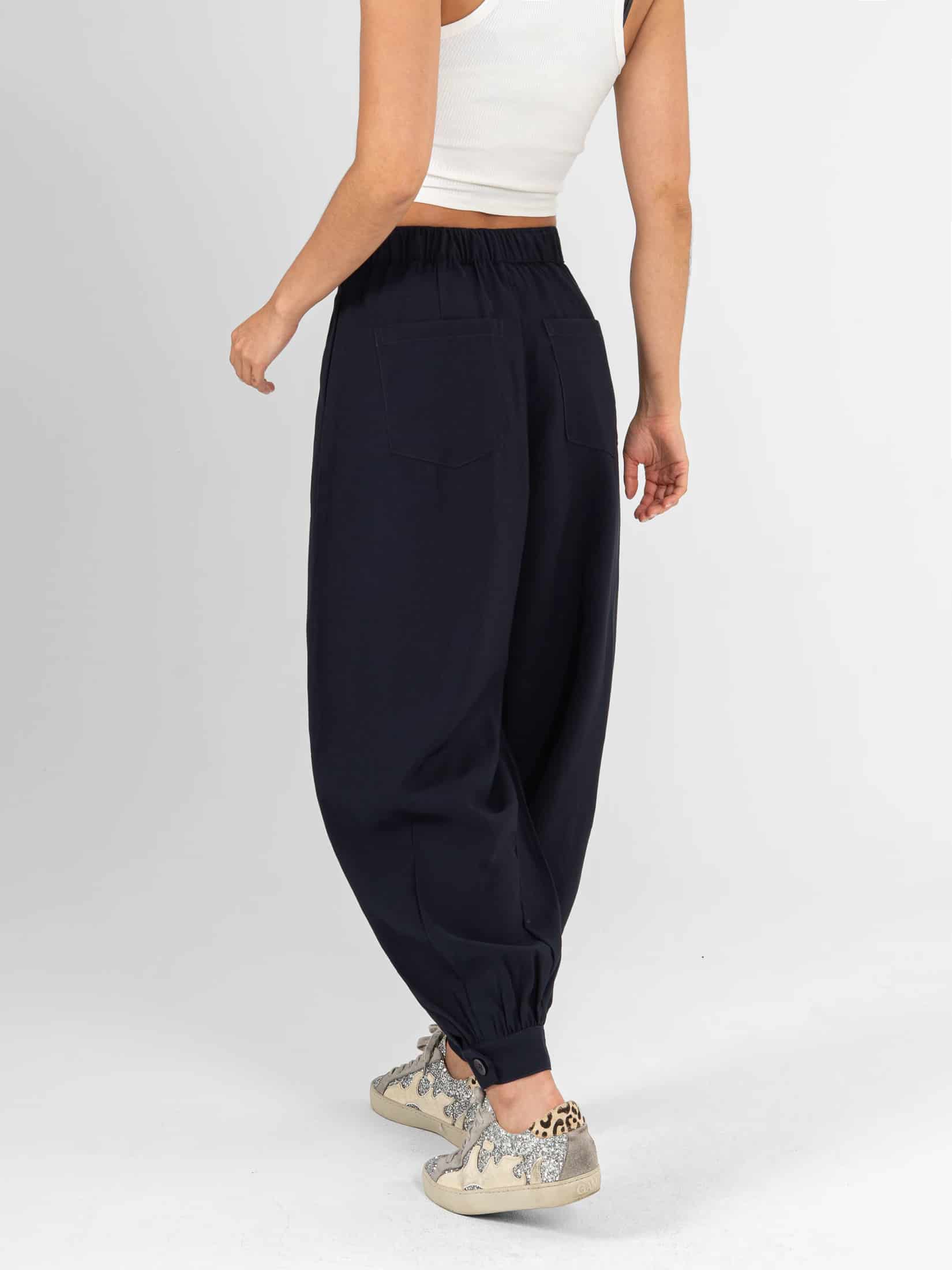 Ref: 0620538 Pantalón wide leg, tejido plano liviano, tiro alto, detalle en bota, tono azul oscuro - miniatura 2