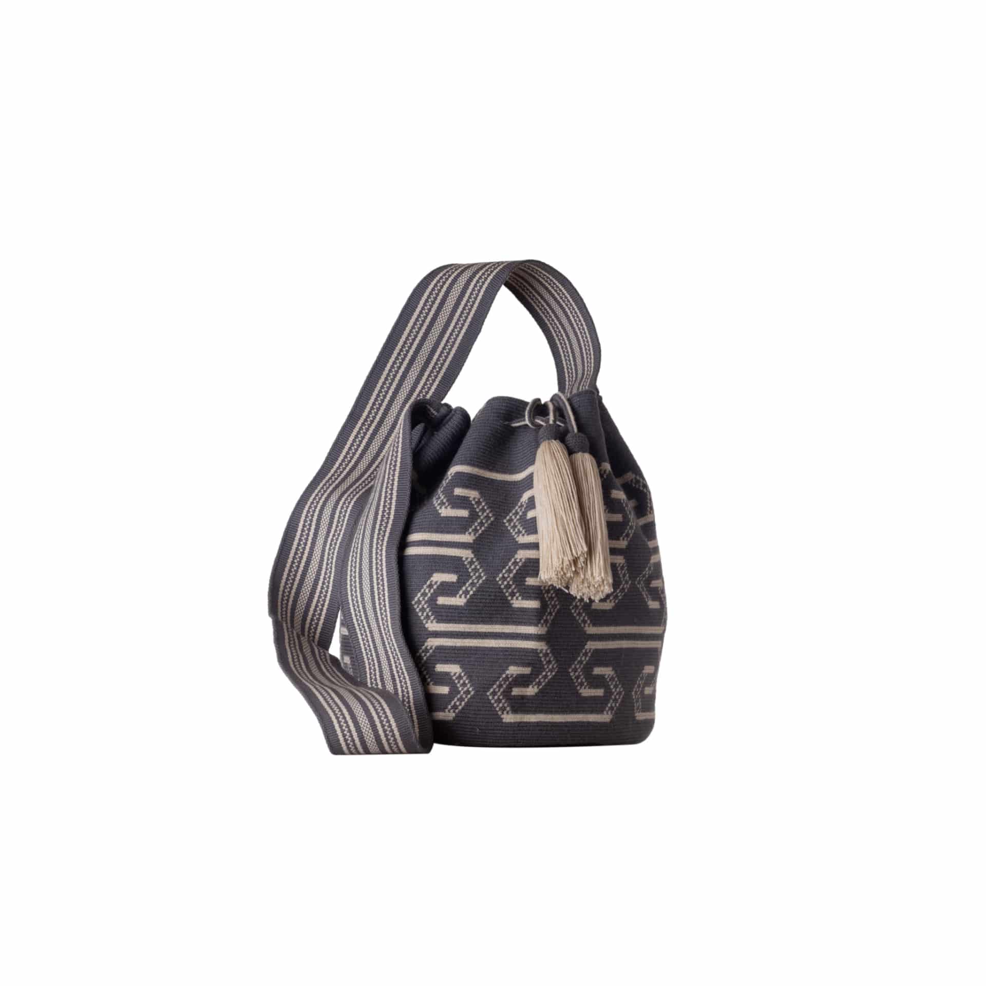 Mochila Wayuu Gris con Correa Larga - miniatura 1