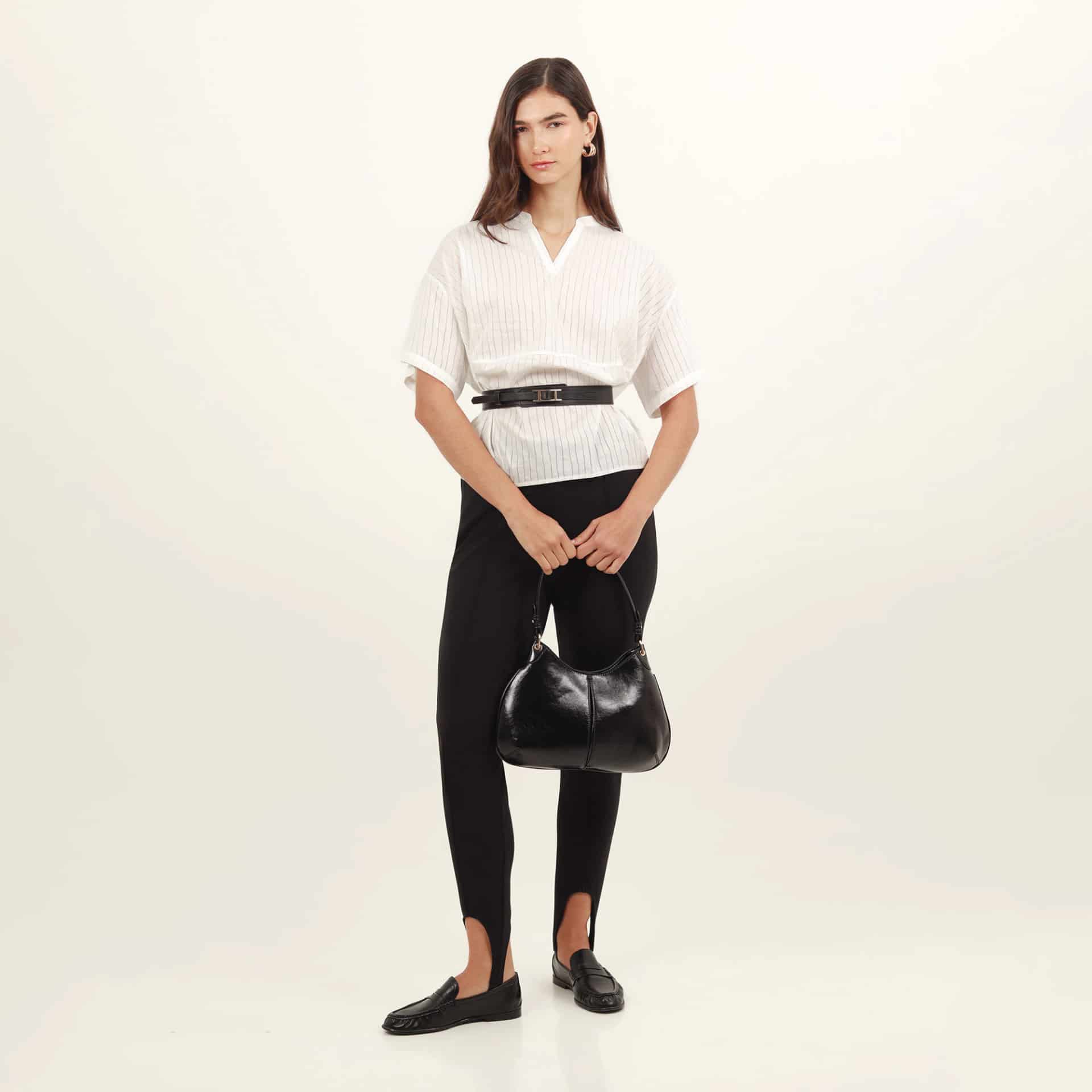 Pantalón con estribo tiro medio bota skinny - miniatura 1