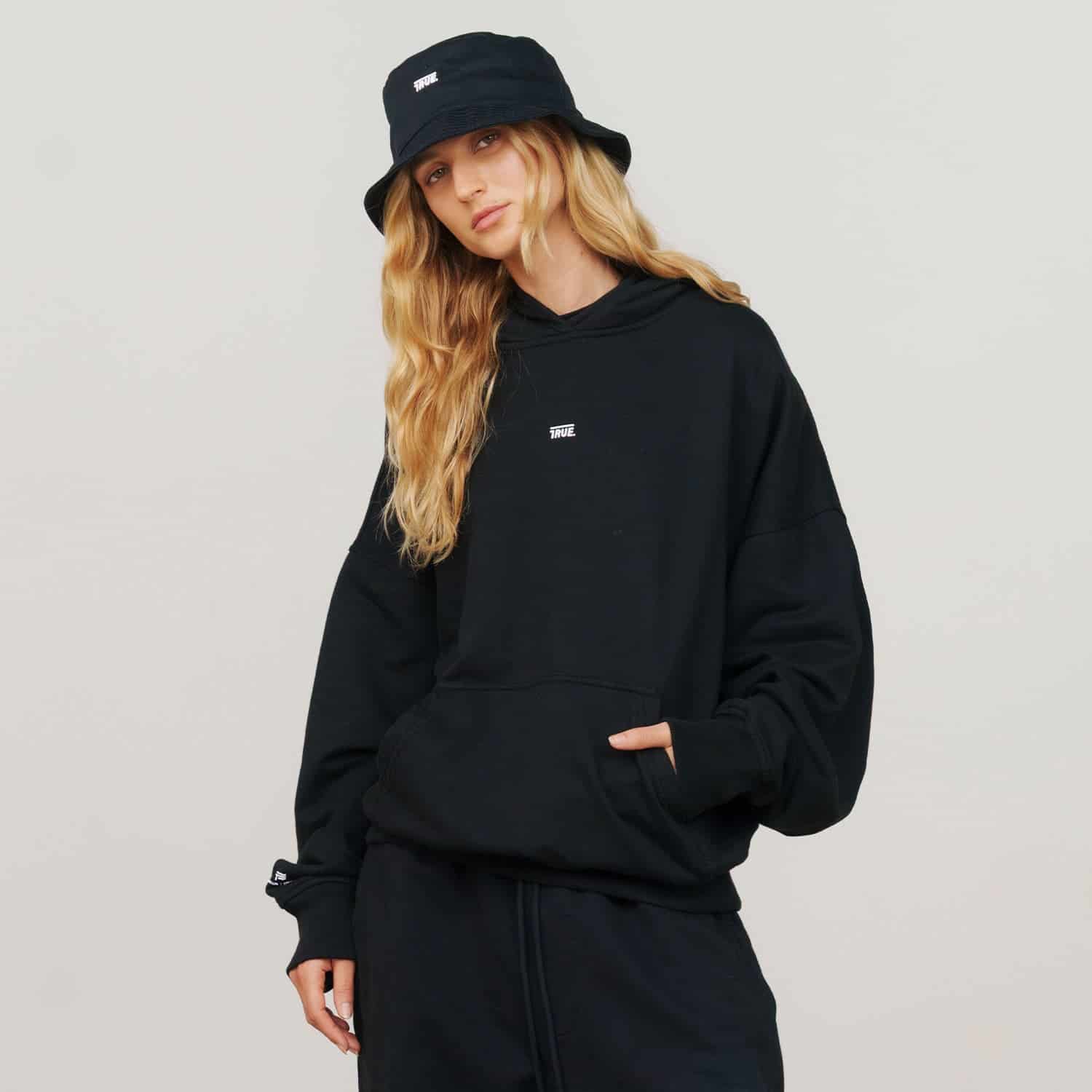 True Classic Hoodie - Deep Black - miniatura 2