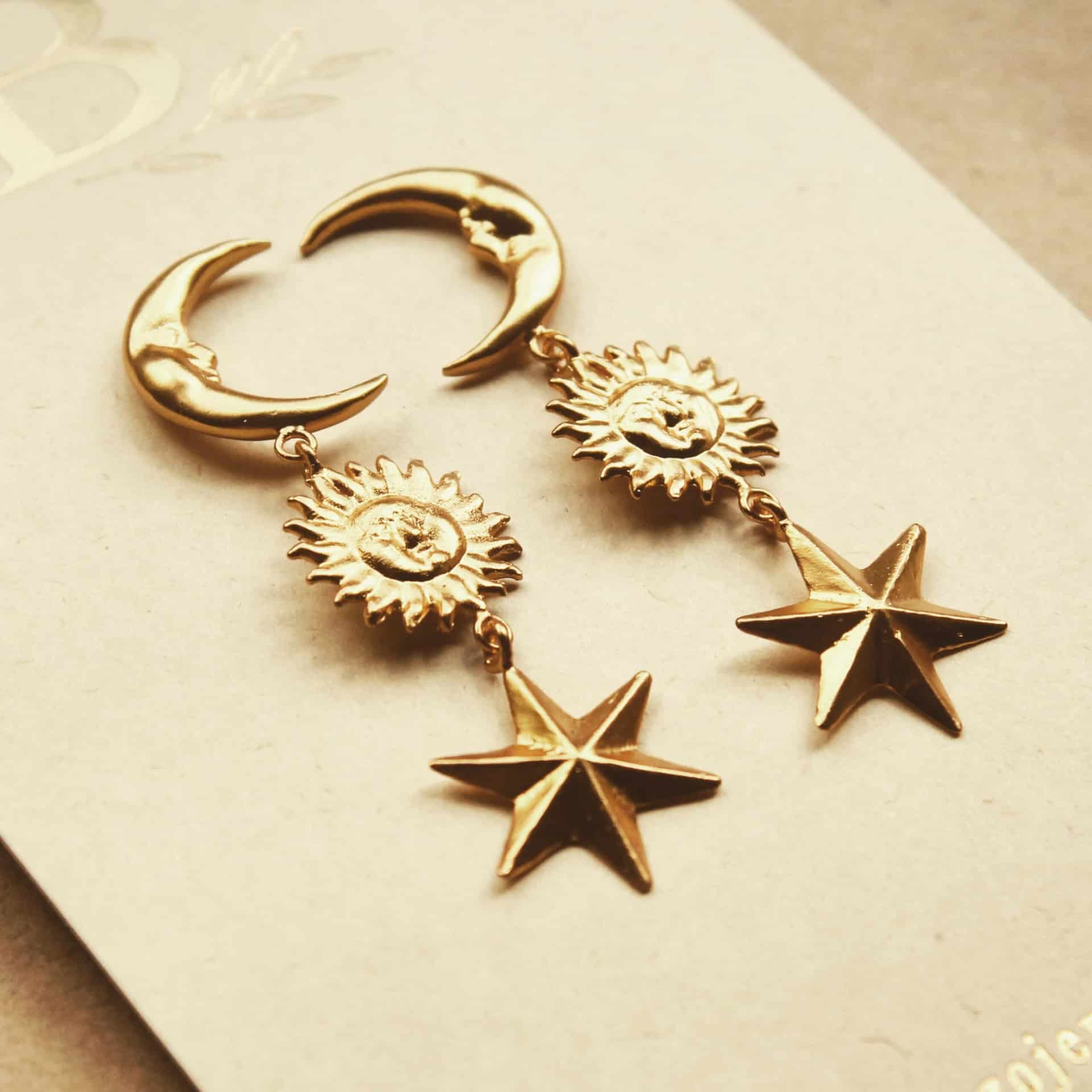 Aretes largos con sol, luna y estrella - miniatura 2