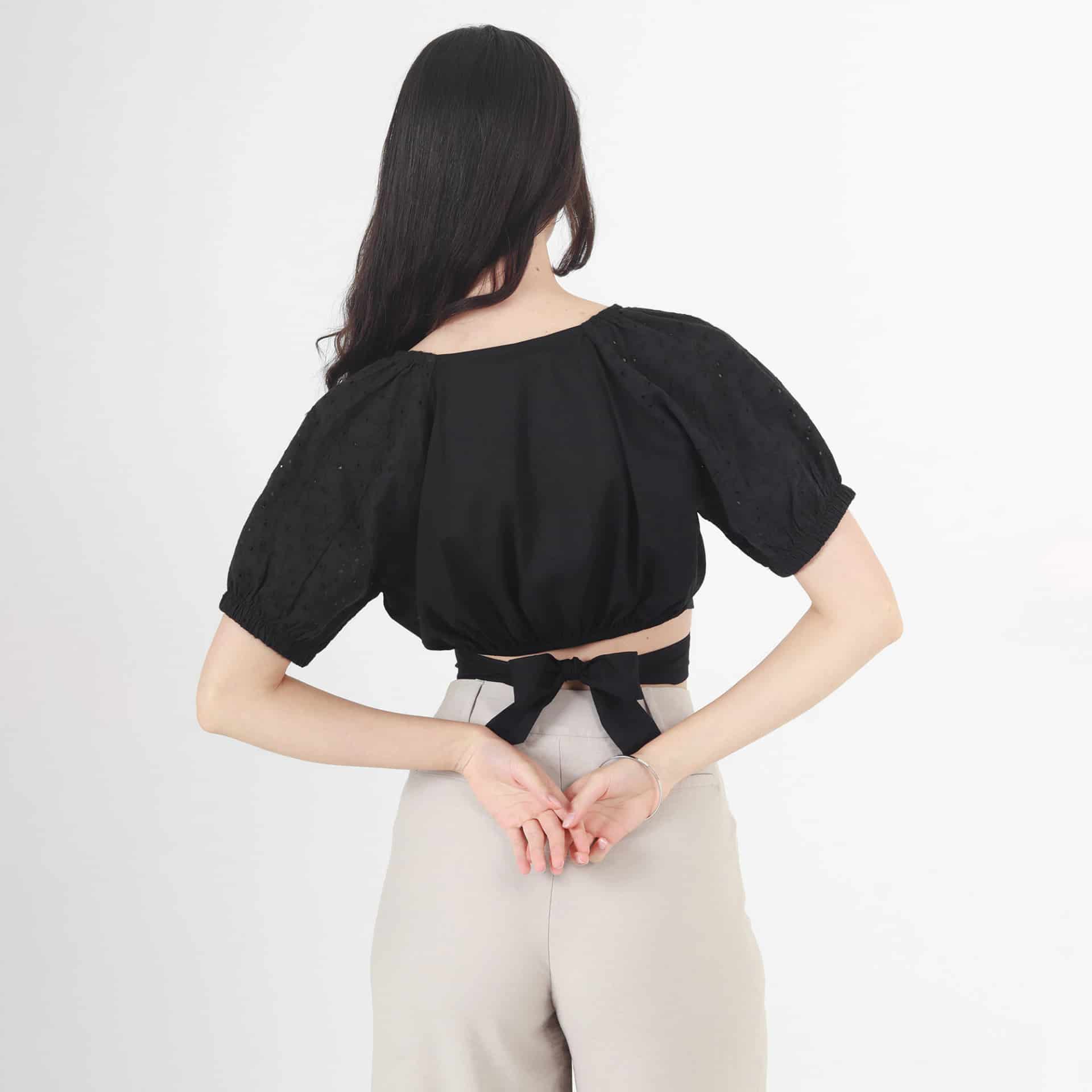 Blusa Cuello V Manga Corta - miniatura 2