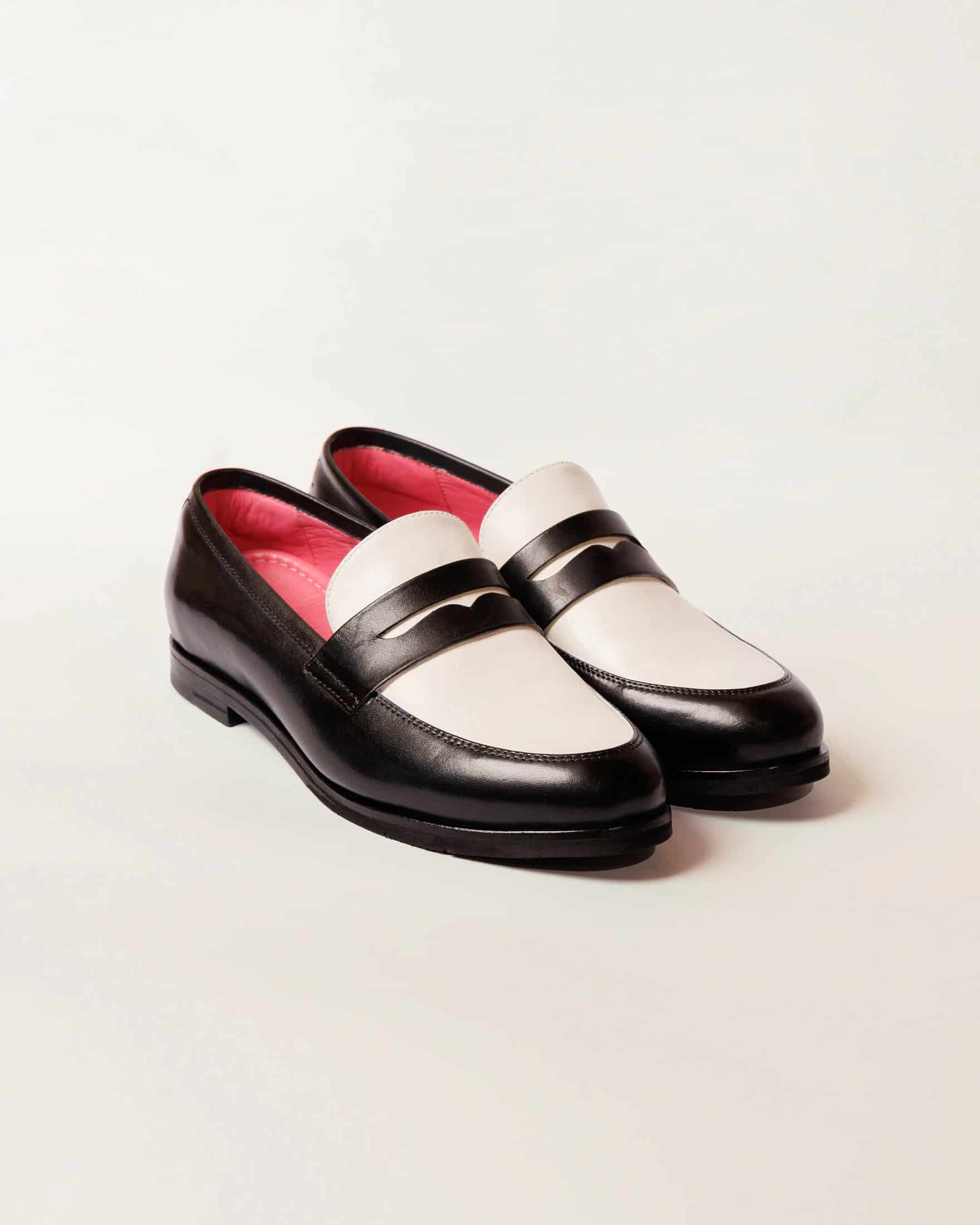 Mocasín Alessa Negro-Blanco Suela Clásica - miniatura 2