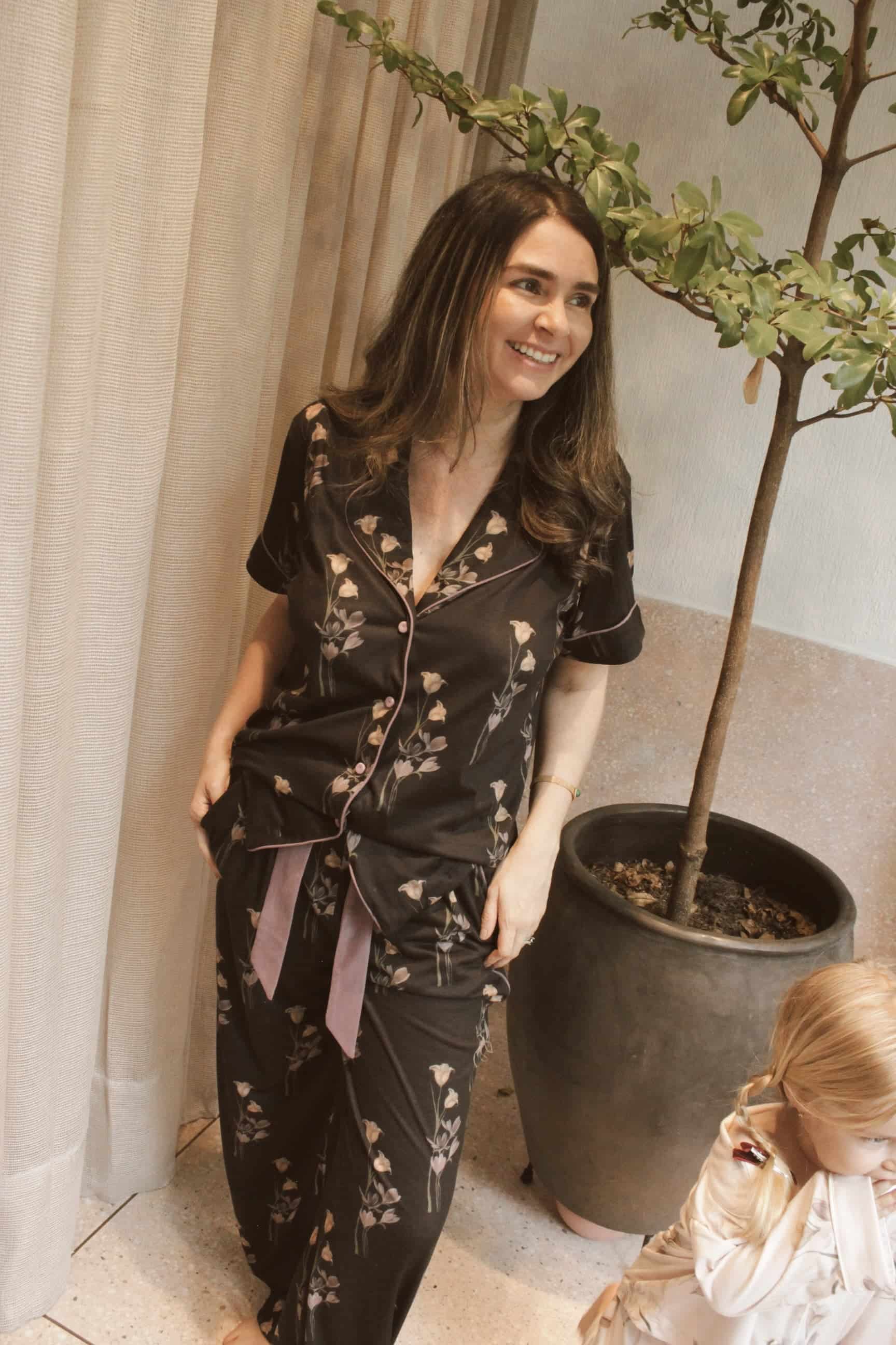 PIJAMA MANGA CORTA + PANT FLORES BLACK - miniatura 3
