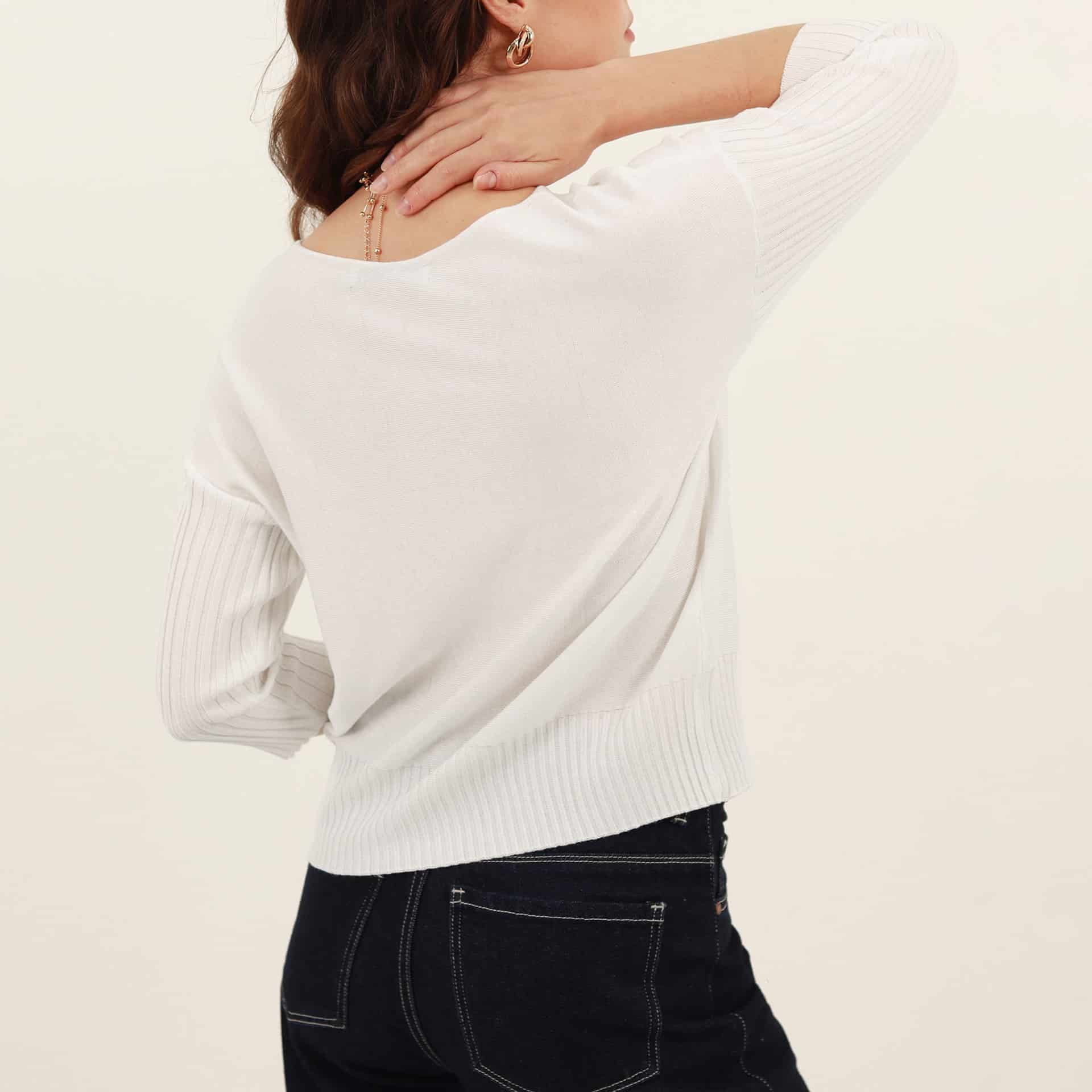 Sweater relajado cuello redondo manga 3/4 rodada - miniatura 6