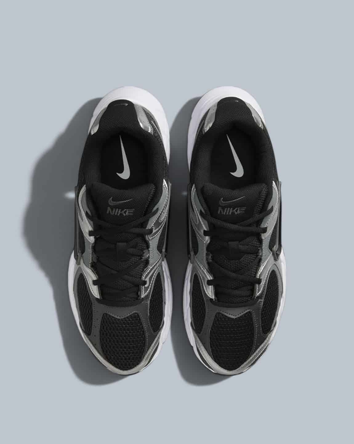 TENIS HOMBRE V5 RNR NEGRO/GRIS NIKE - miniatura 5