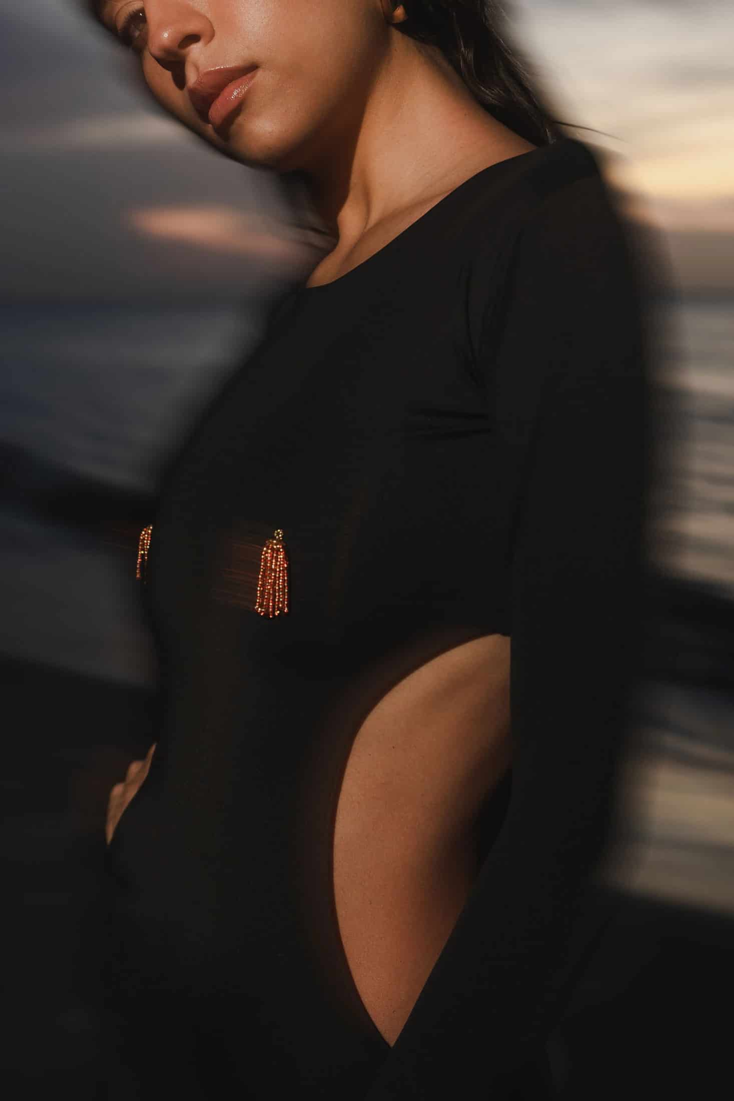 DALIA GOWN - BLACK (LONG-SLEEVE) - miniatura 4