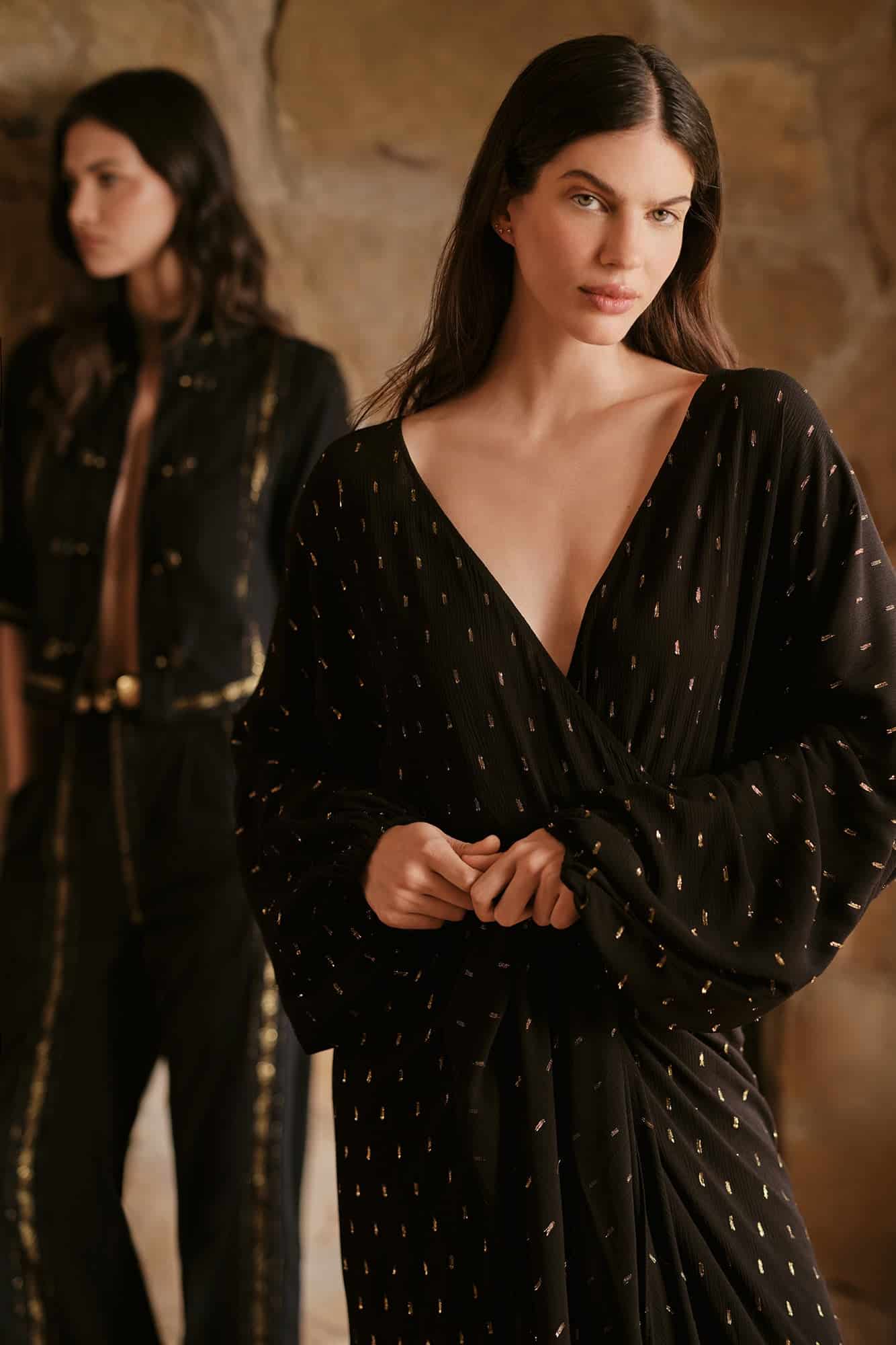 Chaqueta Silente Negro Dorado - miniatura 2