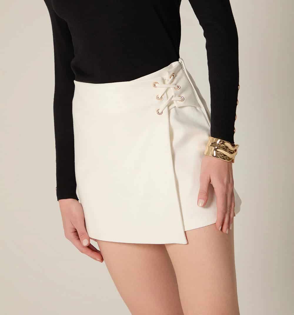Falda short con cruce de tiras - miniatura 3