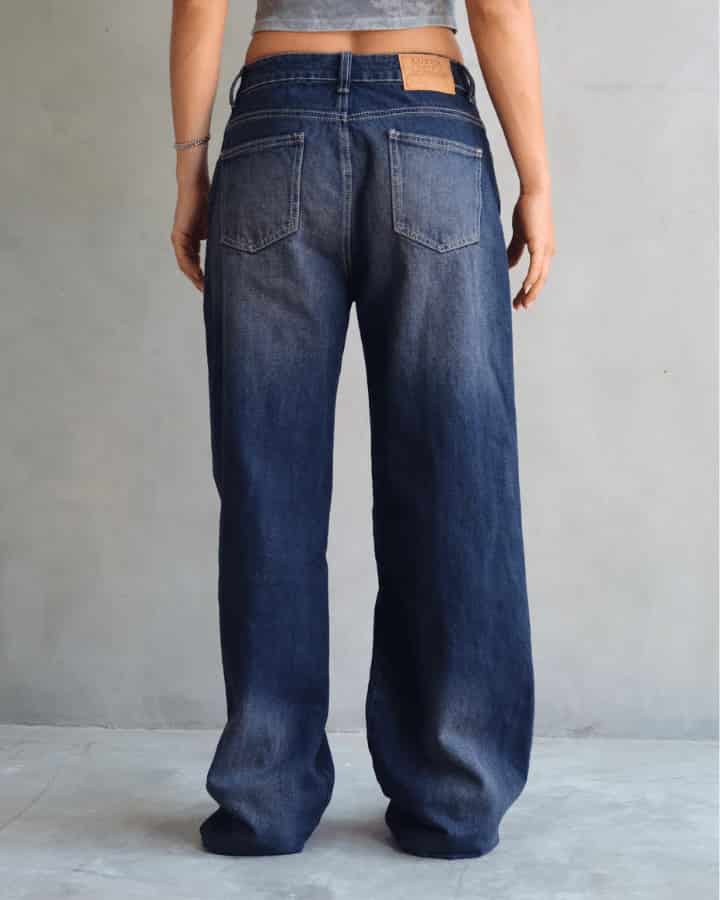 JEAN RELAXED FIT DARK BLUE TINTED AZUL OSCURO - miniatura 3