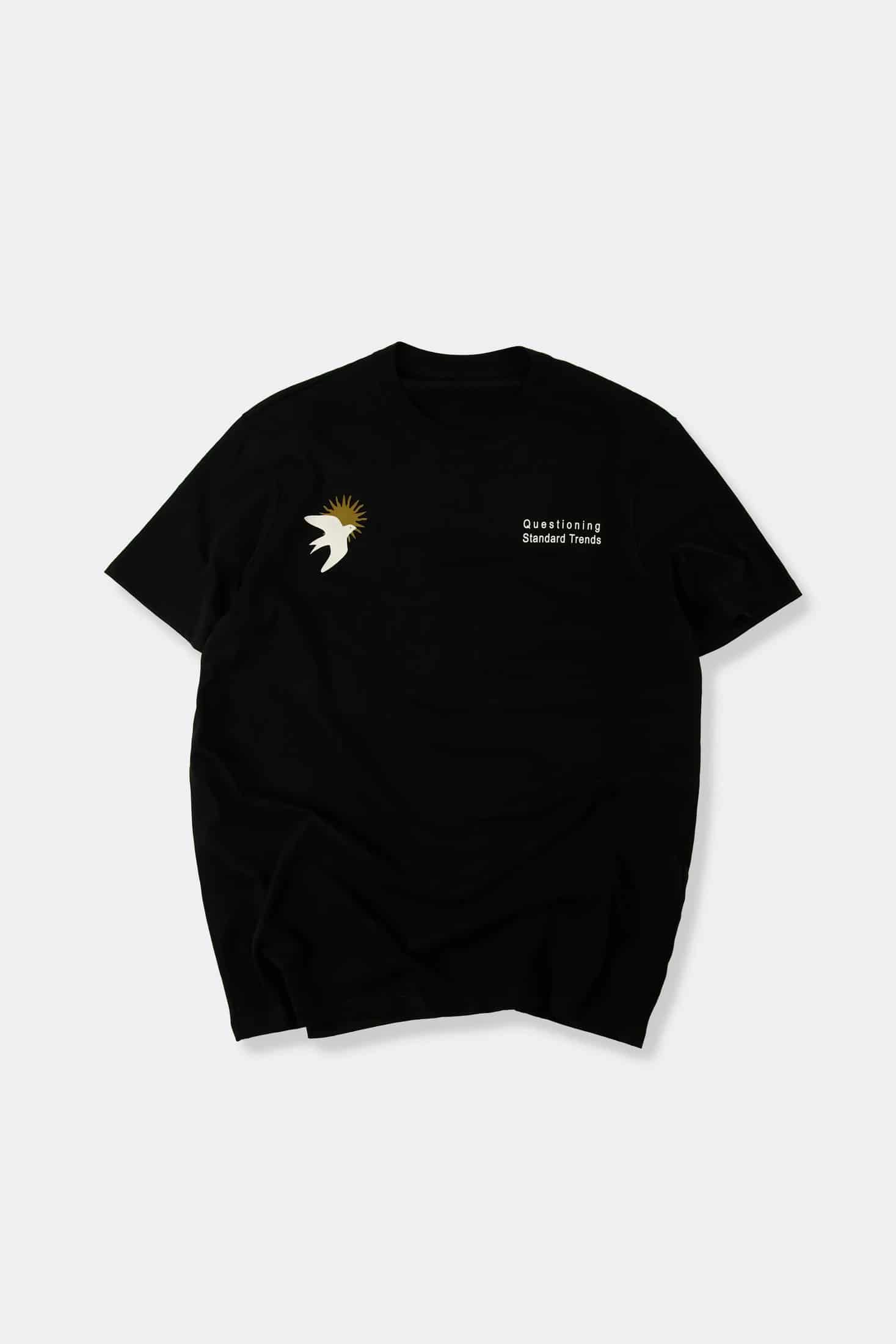 CAMISETA ESPECIAL ESTAMPADO LOCALIZADO COLOR NEGRO - miniatura 1