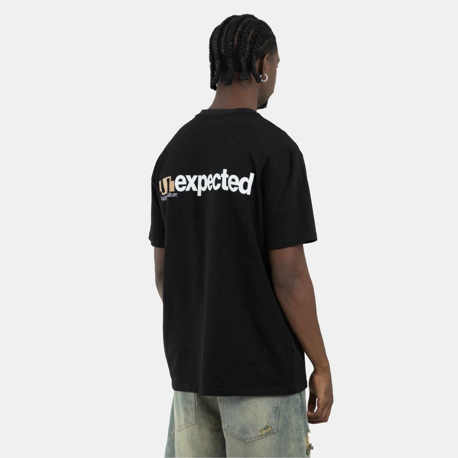Unexpected Regular Tee – Black - miniatura 1