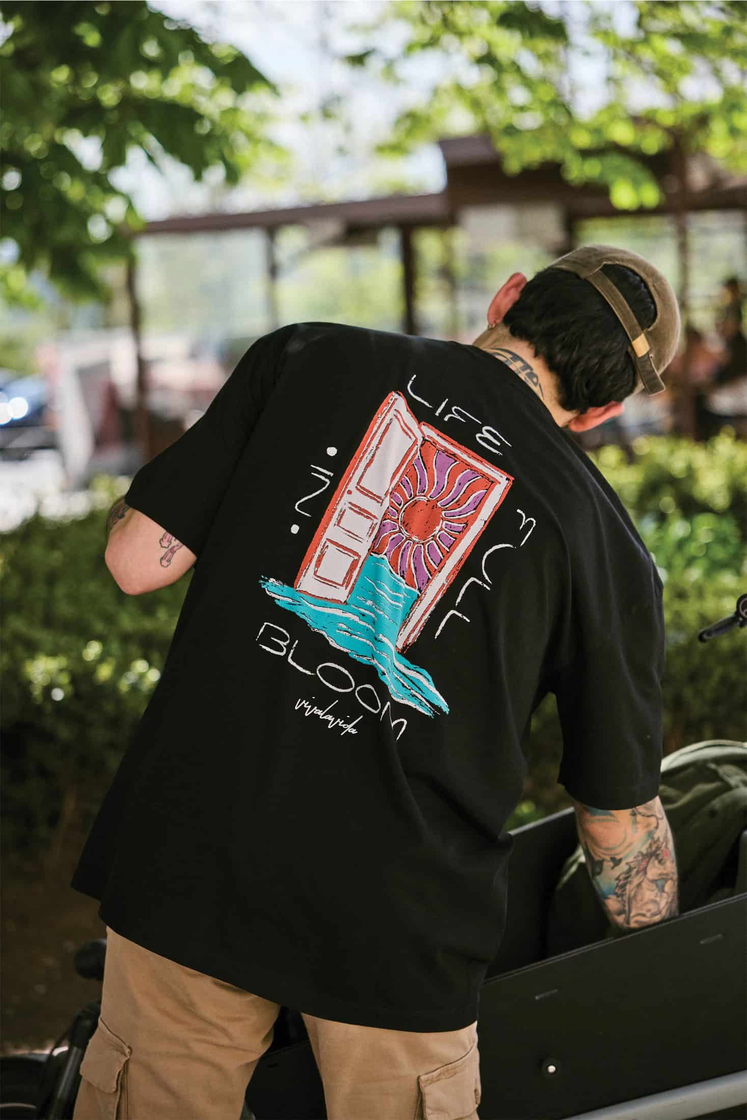 CAMISETA OVERSIZE BLOOM - miniatura 1
