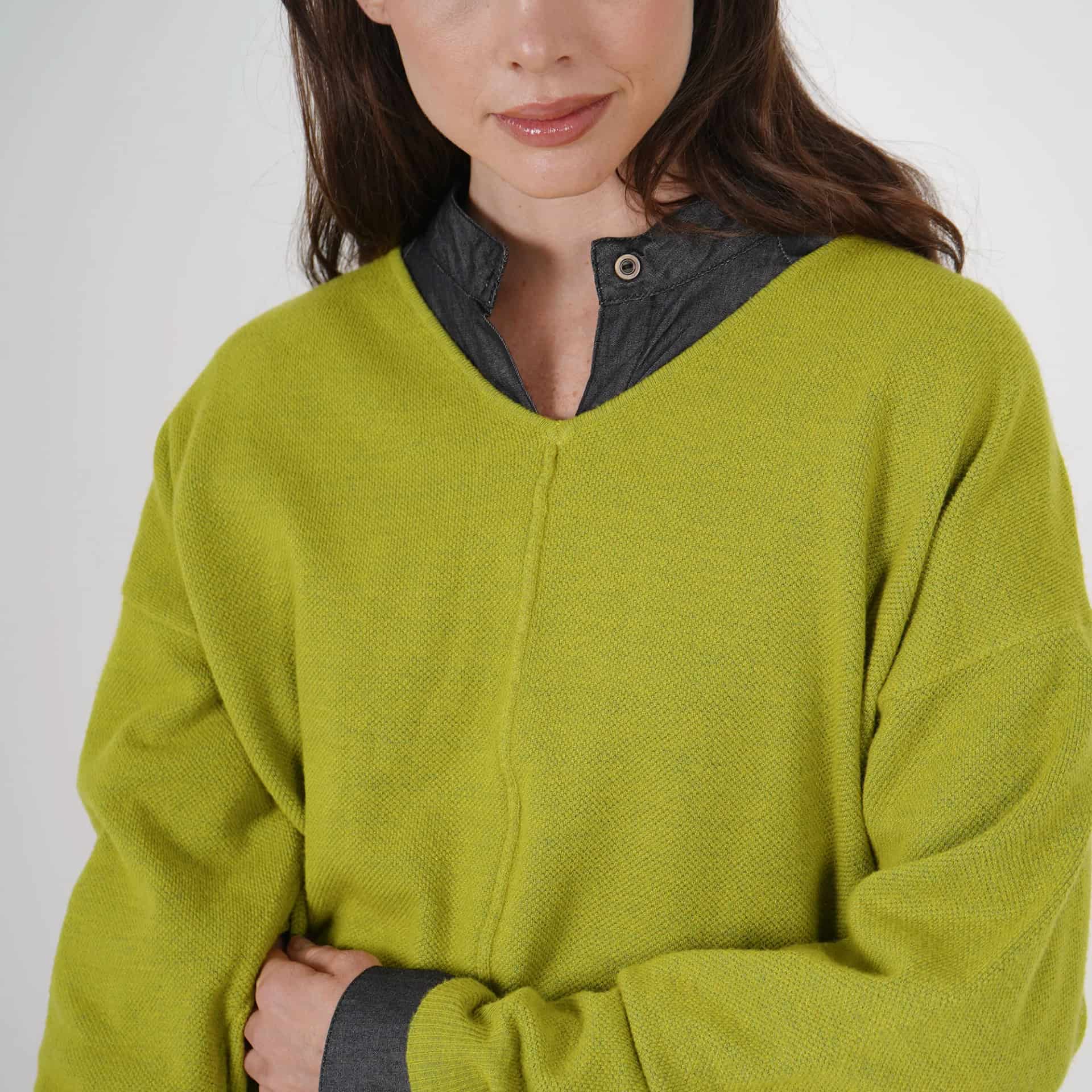 Sweater Cuello V Manga 3/ Cuartos - miniatura 2