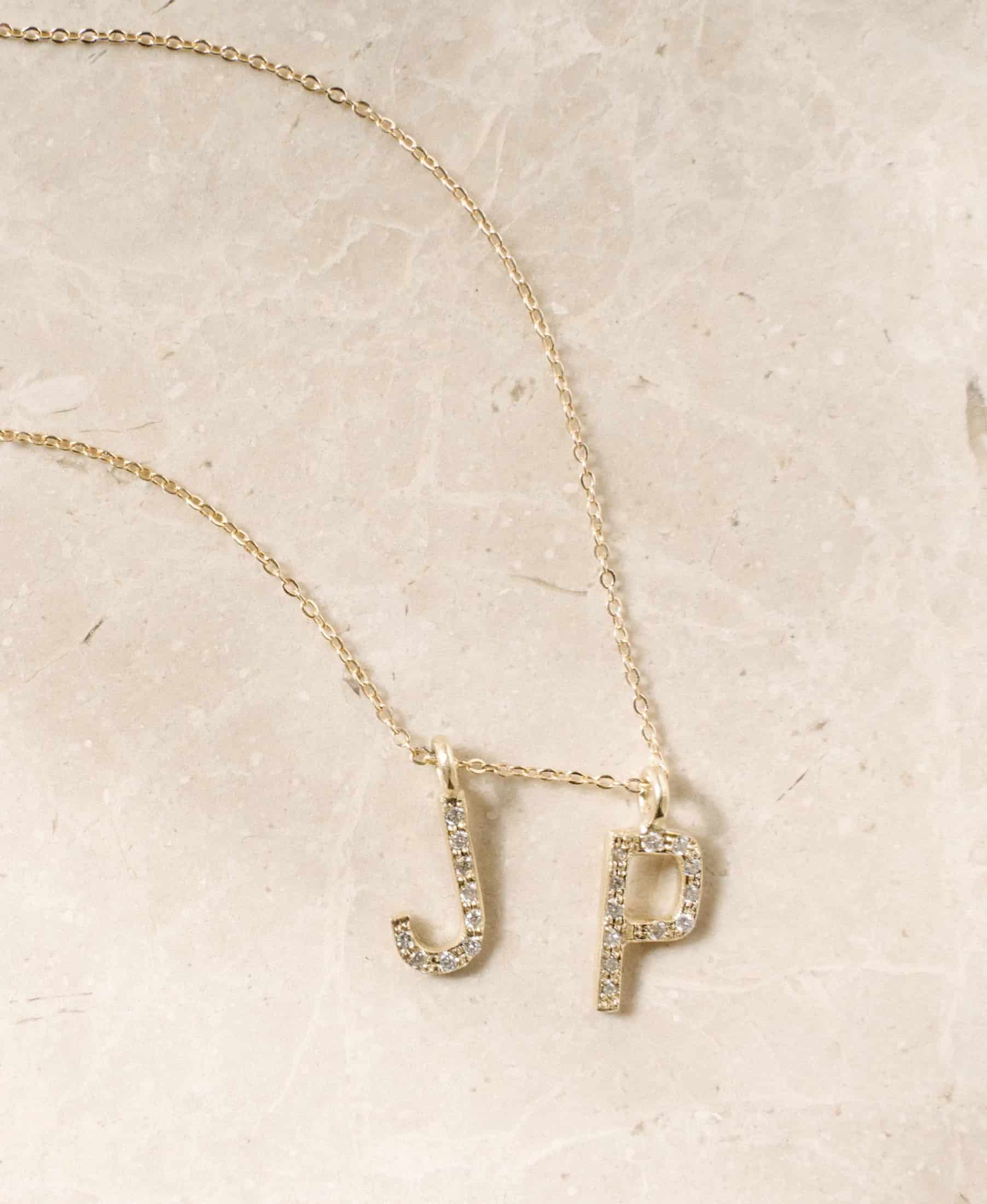 Collar Letra Diamante - miniatura 1
