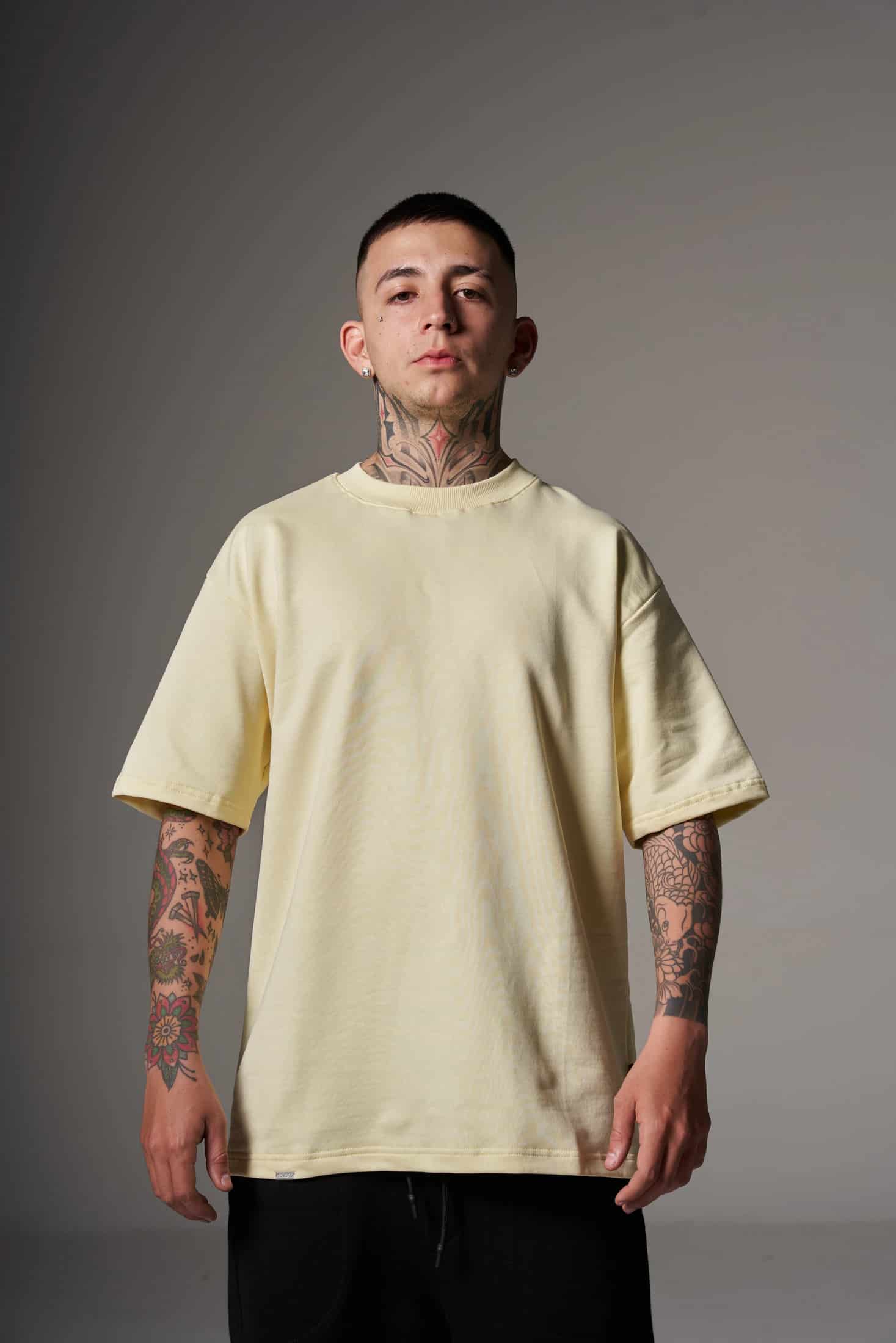 CAMISETA 300 GRAMOS 100% ALGODÓN AMARILLA - miniatura 1