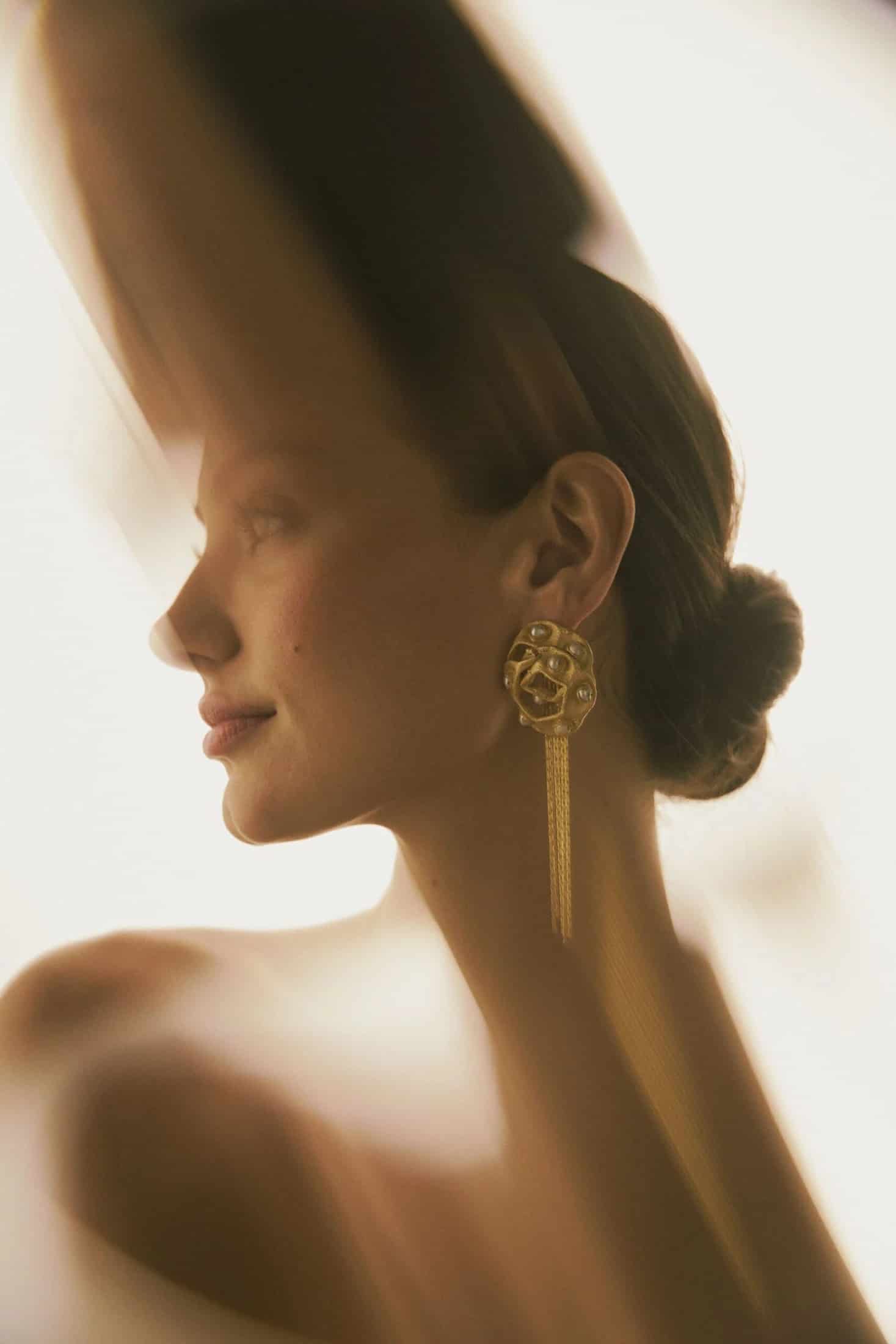 ARETES ACACIA CON PERLAS Y CADENAS - miniatura 2