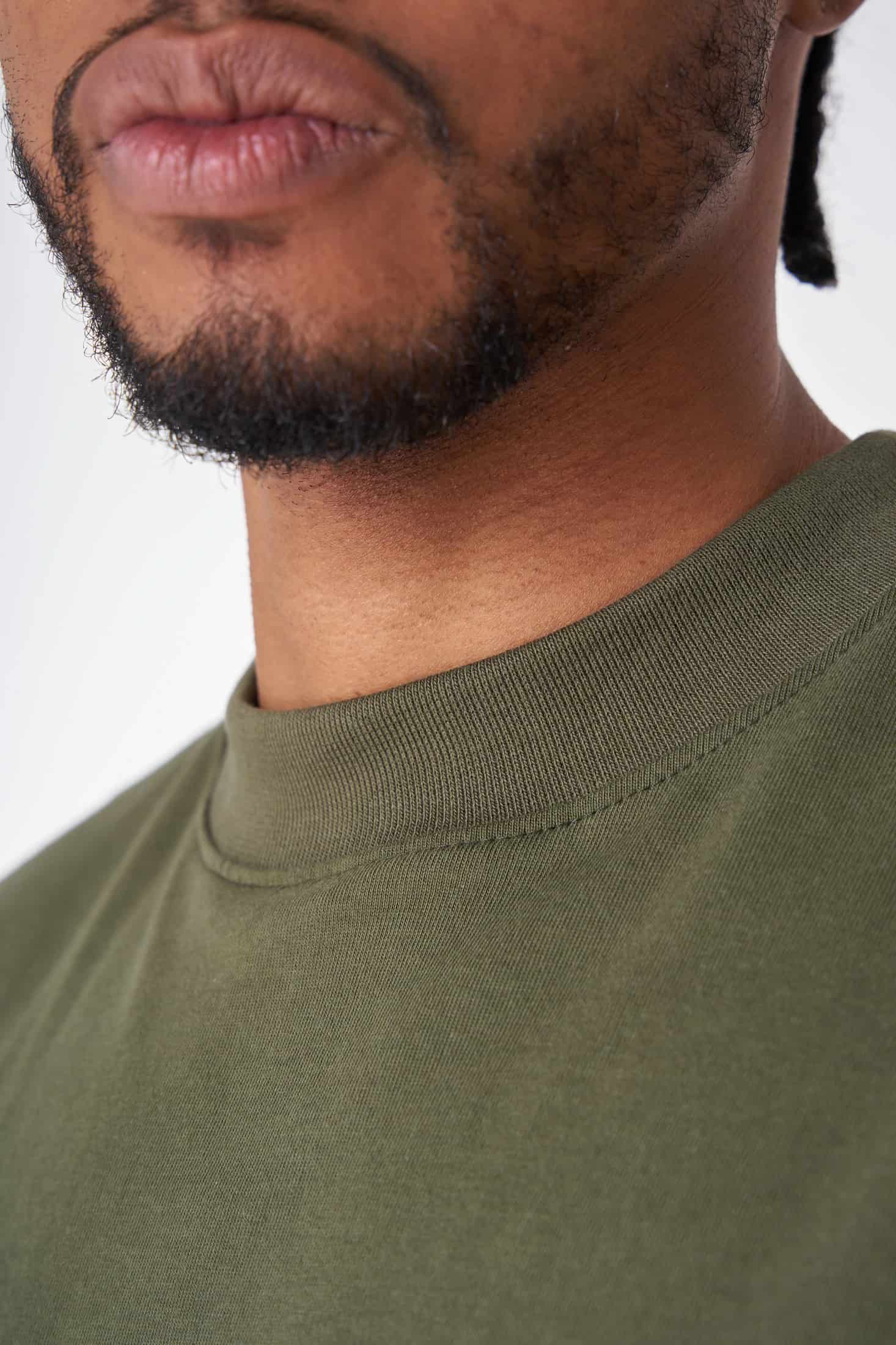 CAMISETA 270 GRAMOS, 100% ALGODÓN VERDE MILITAR - miniatura 4