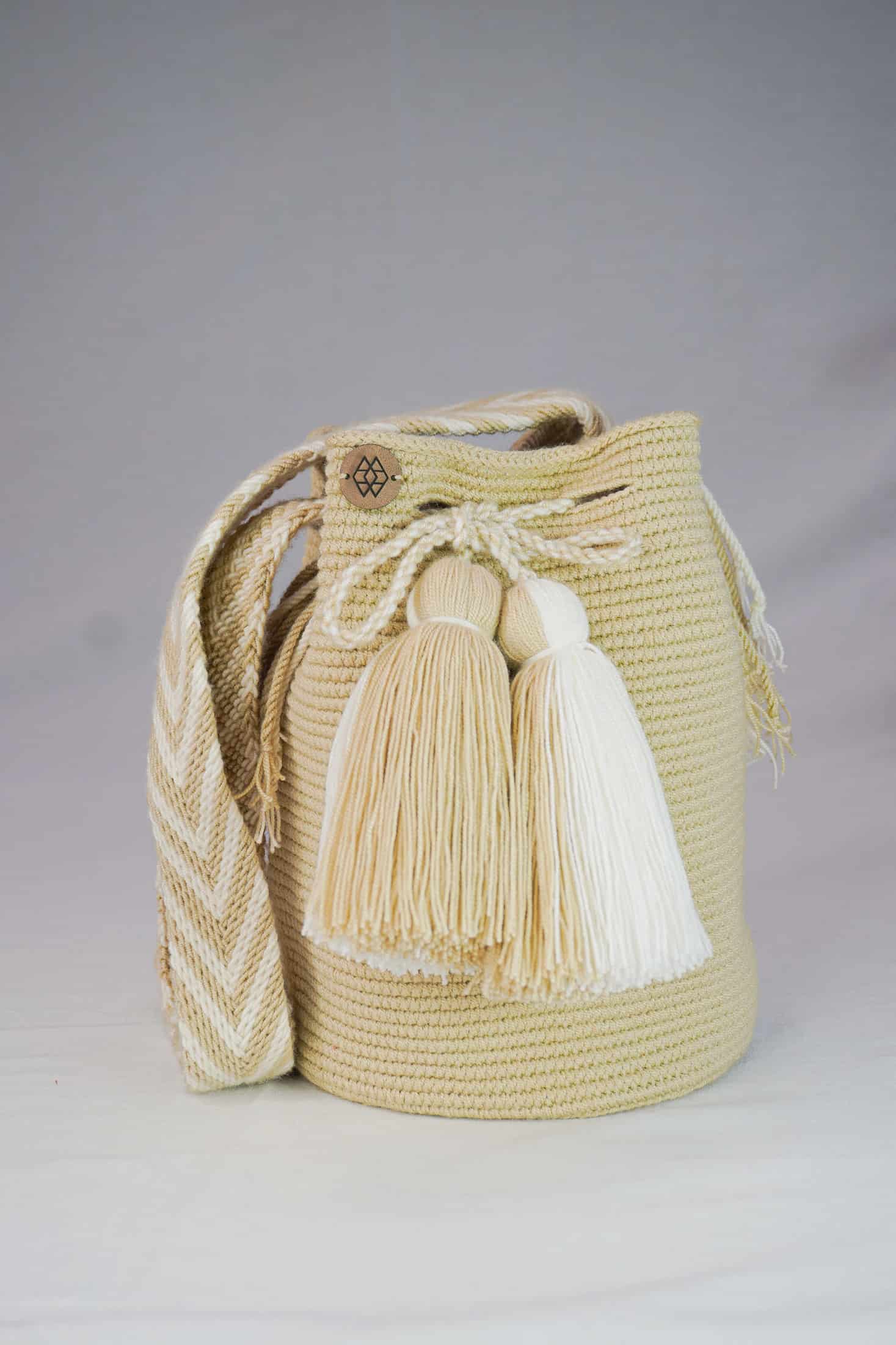 Mochila Unicolor Mediana - miniatura 42