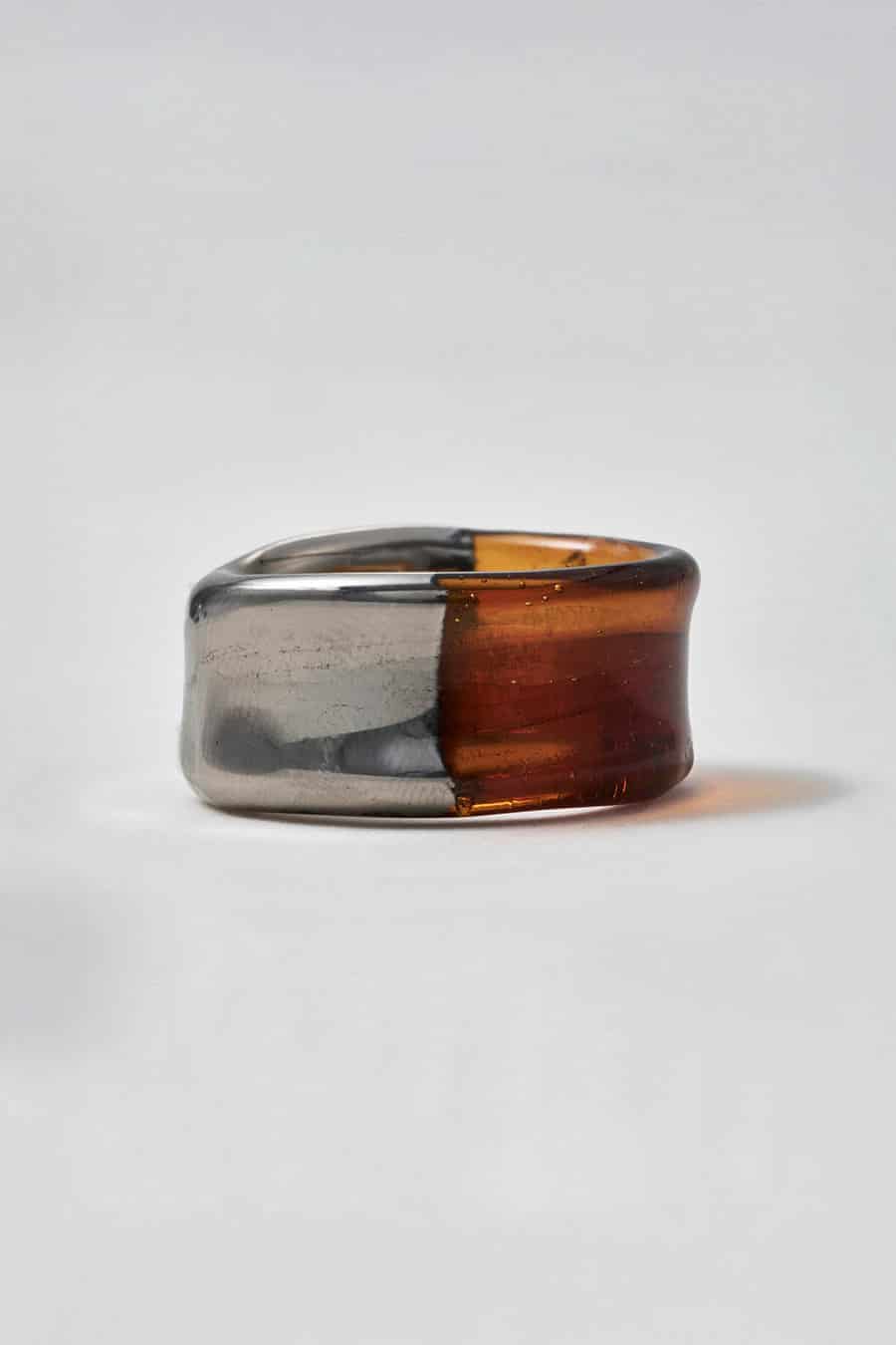 Anillo ámbar en vidrio y oro blanco - miniatura 1