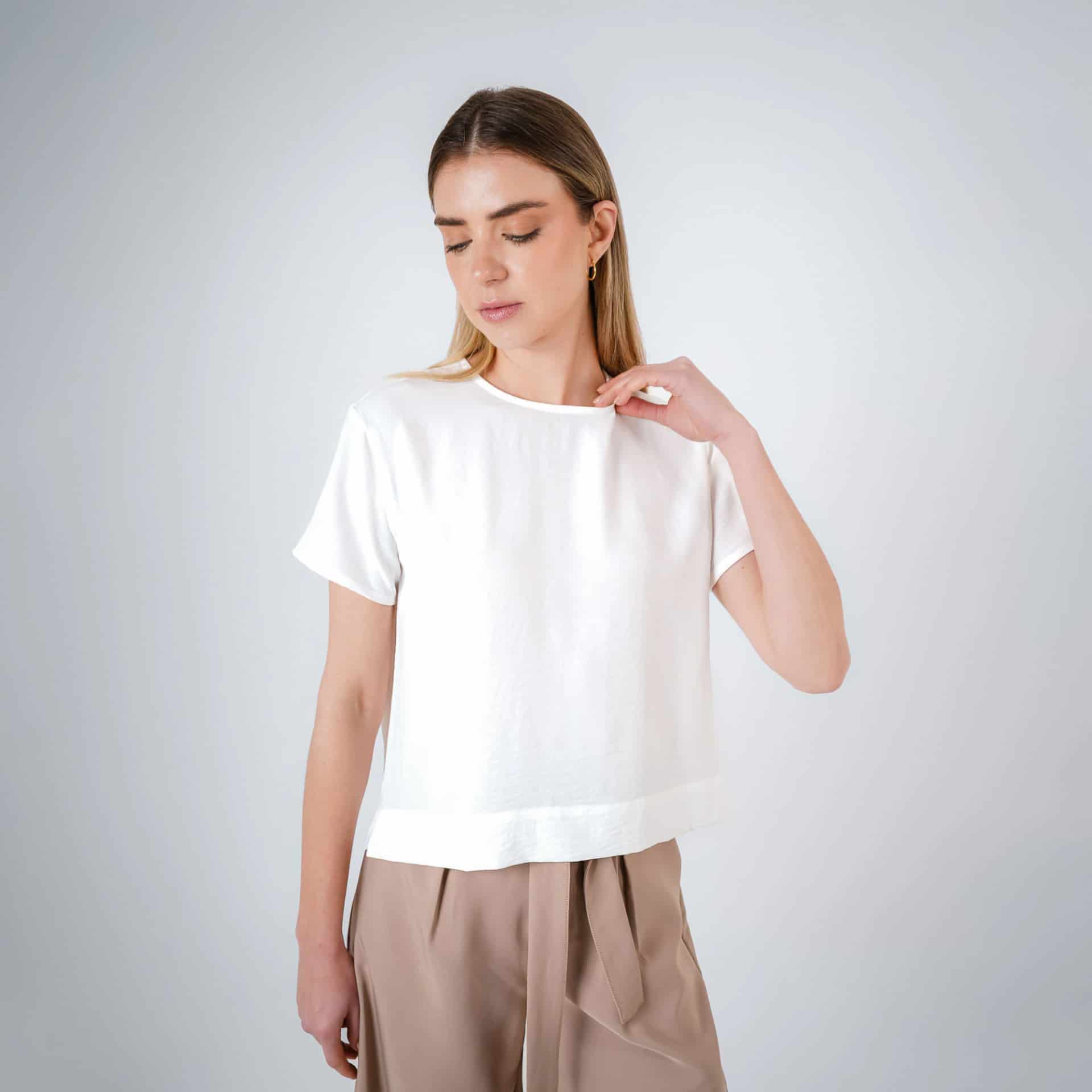 Blusa Cuello Redondo Manga Corta - miniatura 1